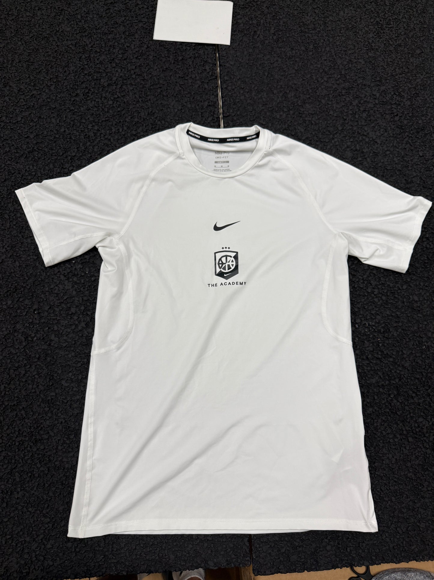 Academy compression (M)