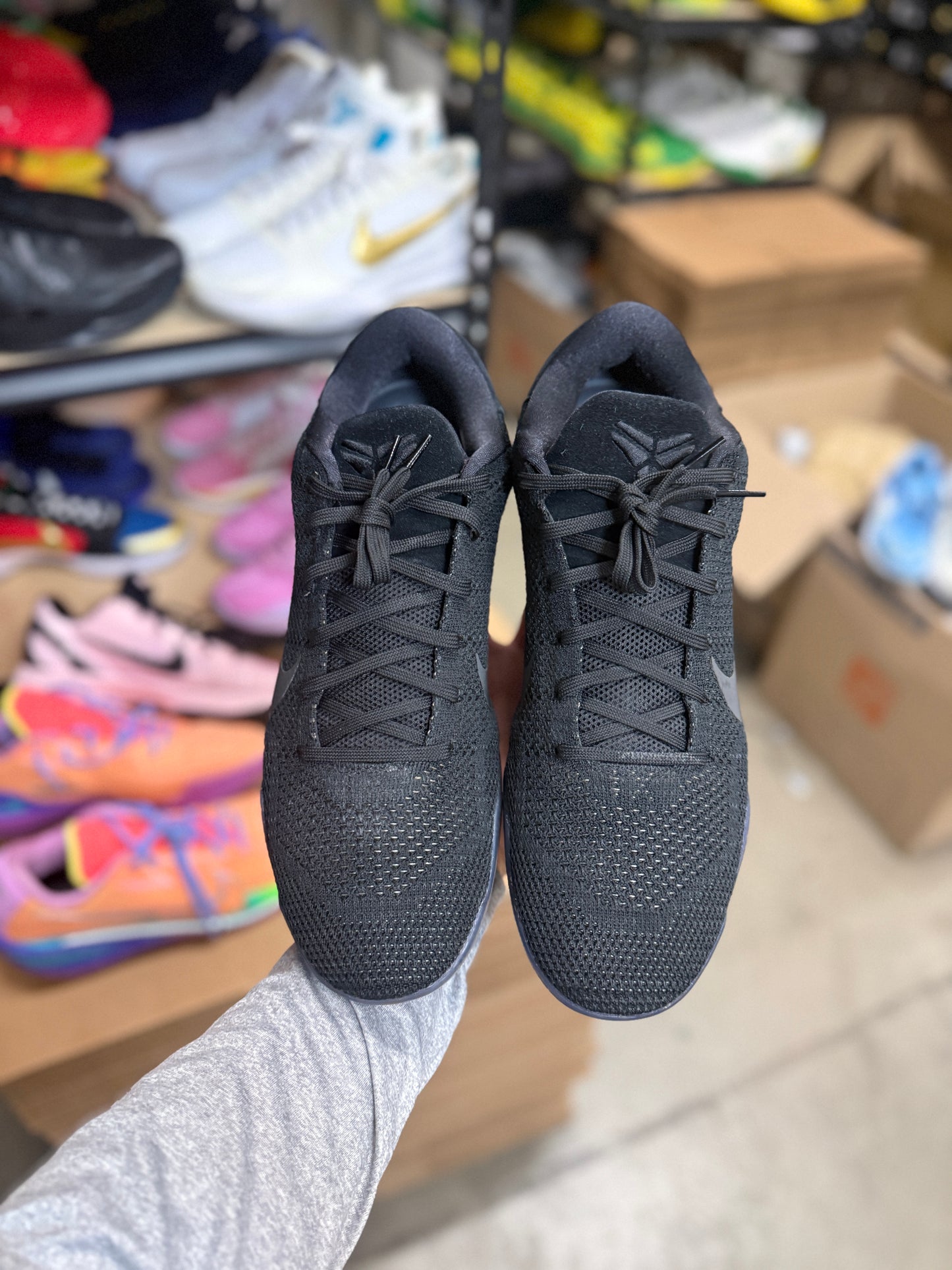 Kobe 11 Black Space (13)