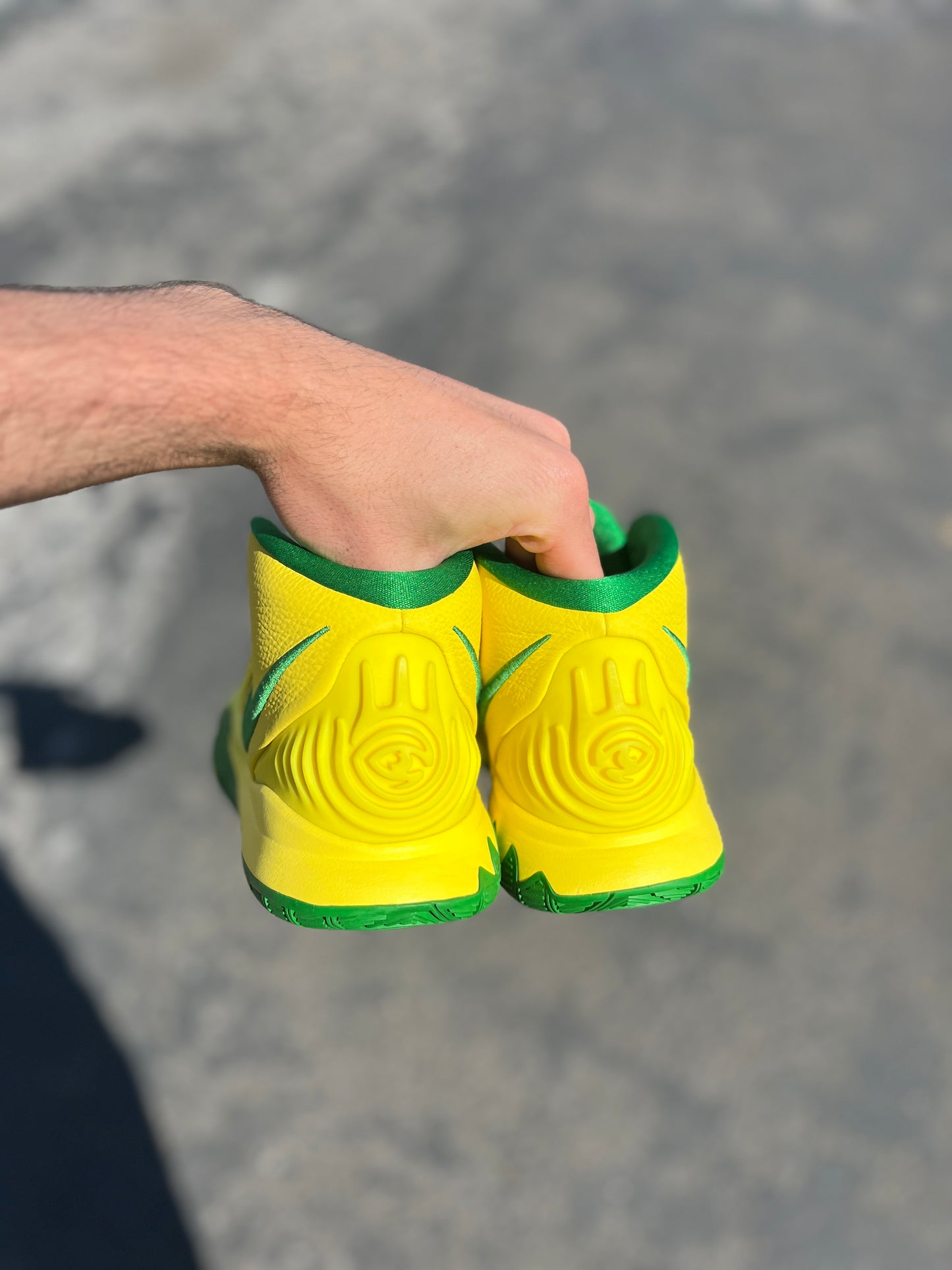 Kyrie Oregon PE (size 11)
