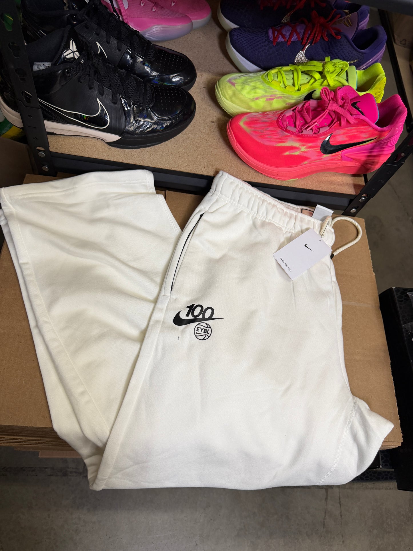 Eybl sweats (L)