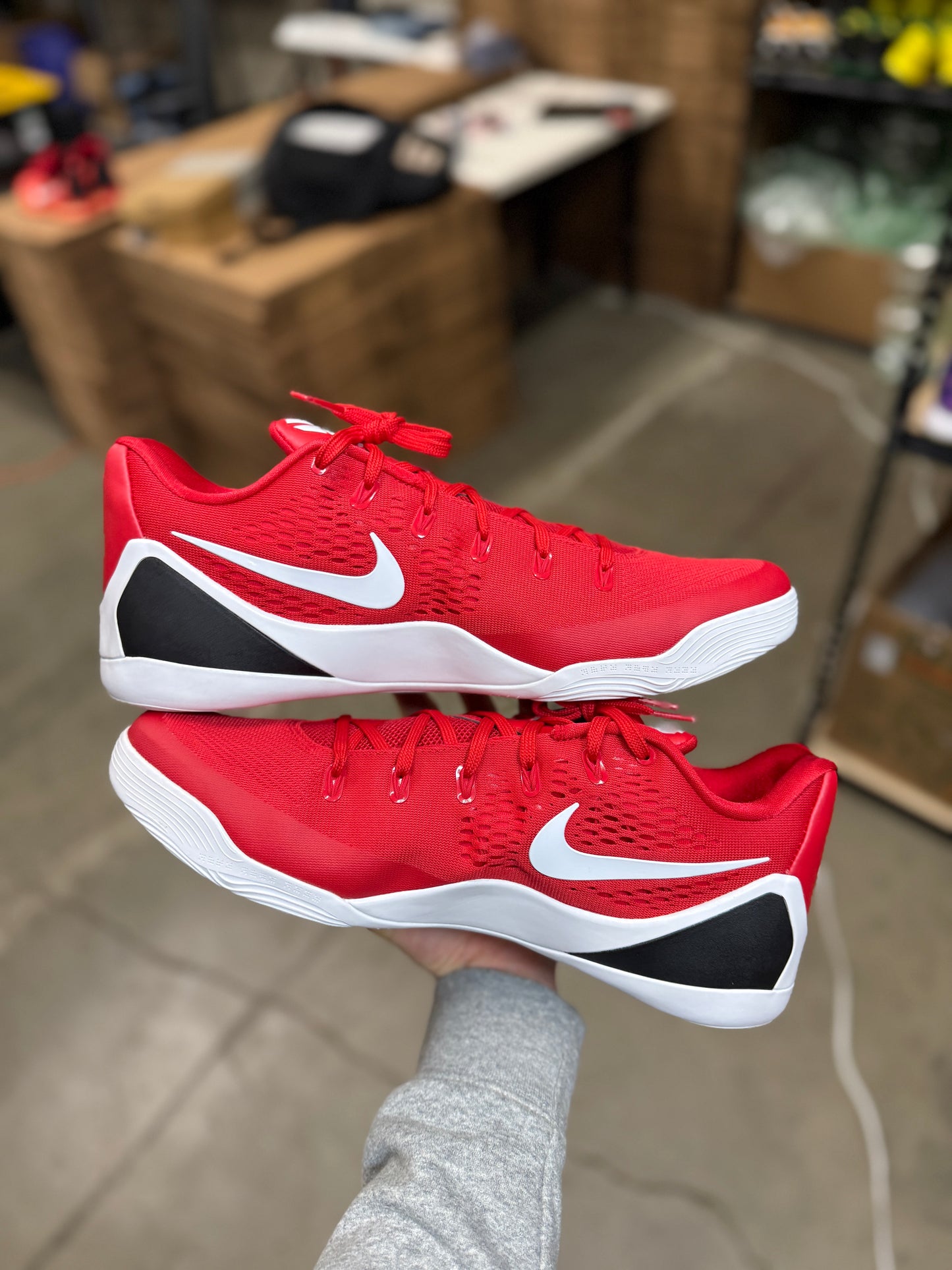 Kobe 9 TB University Red (15)