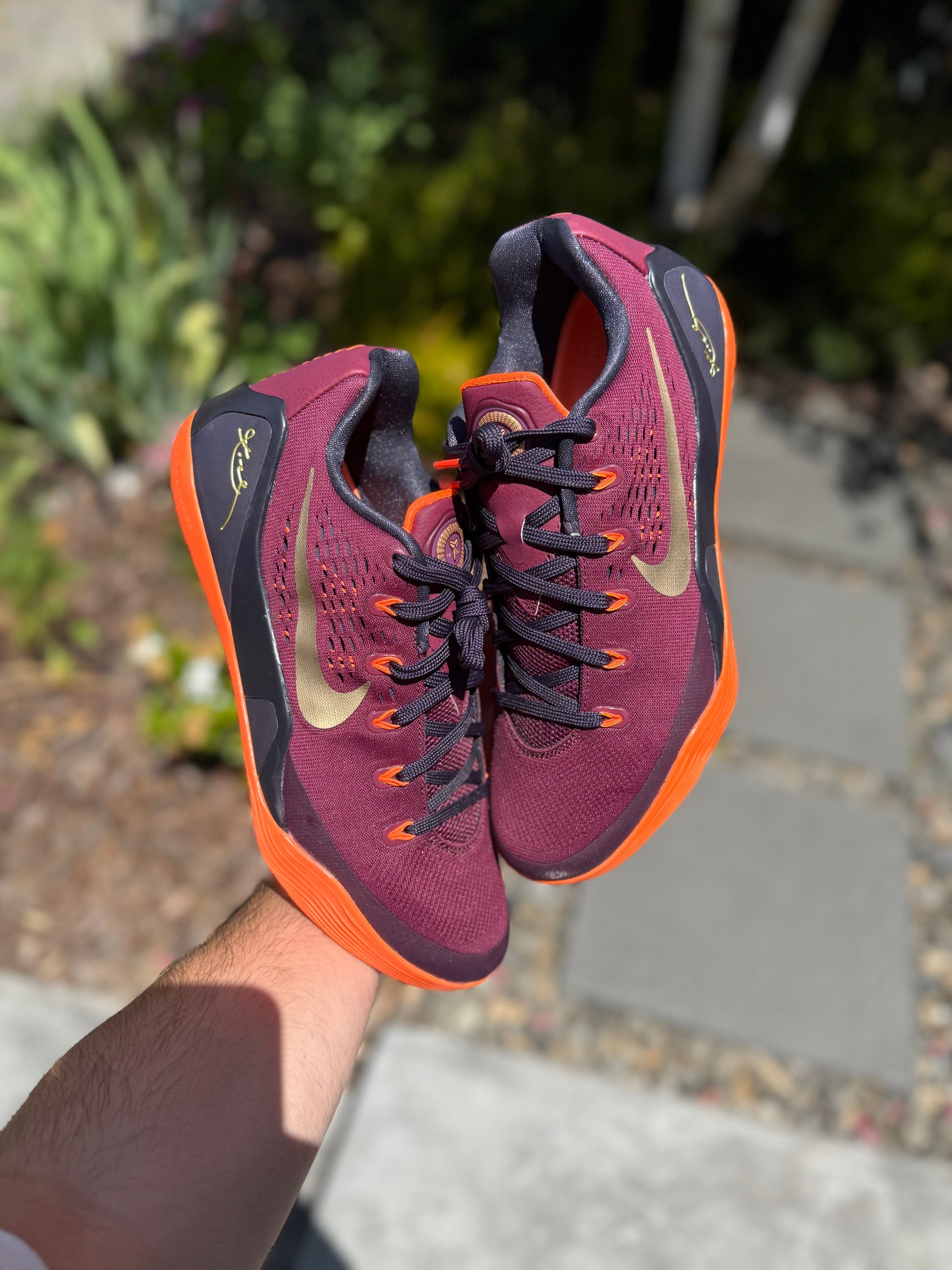 Deep Garnet EM 9 (size 10)