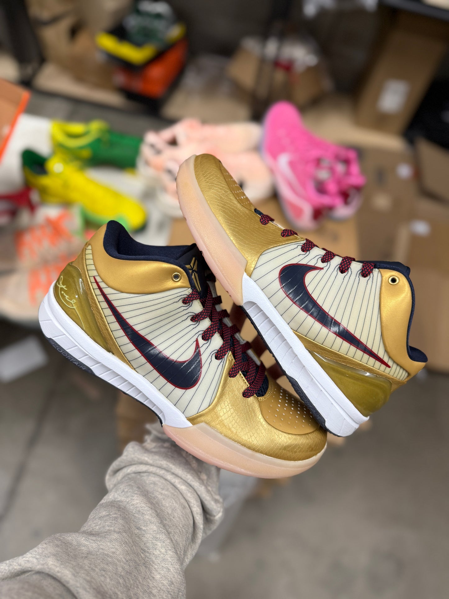Kobe 4 OG Gold Medal (size 9.5)