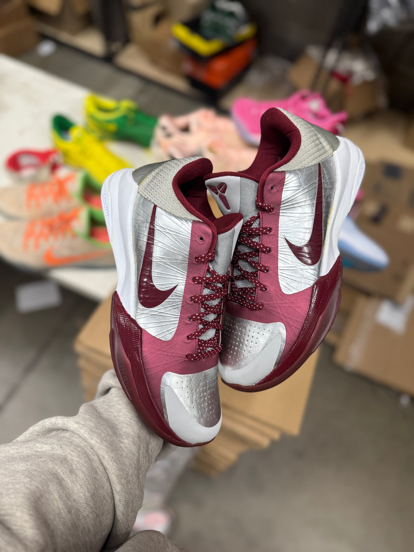 Kobe 5 Aces Away (size 9.5)