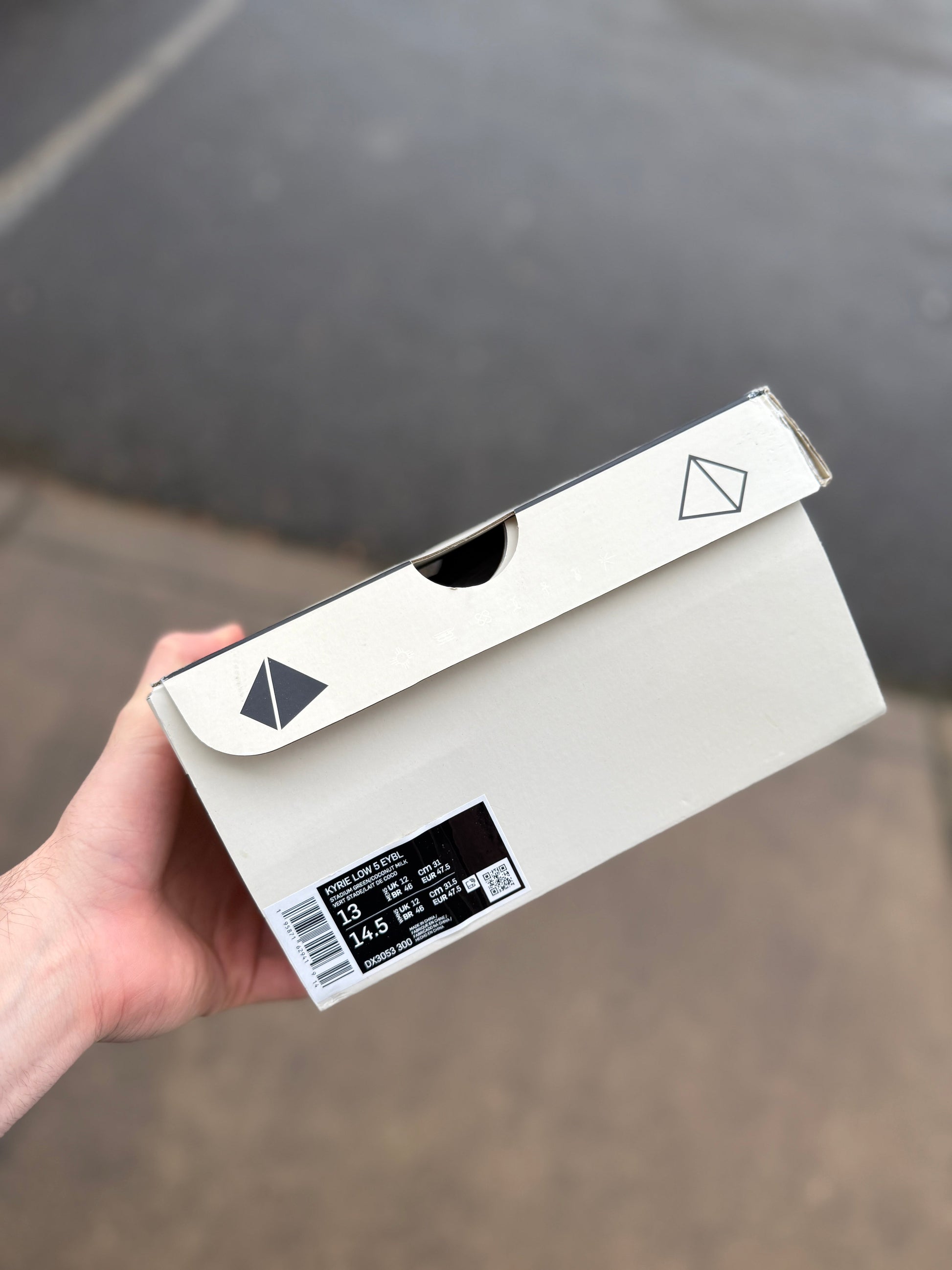 Kyrie 5 Eybl (size 13)