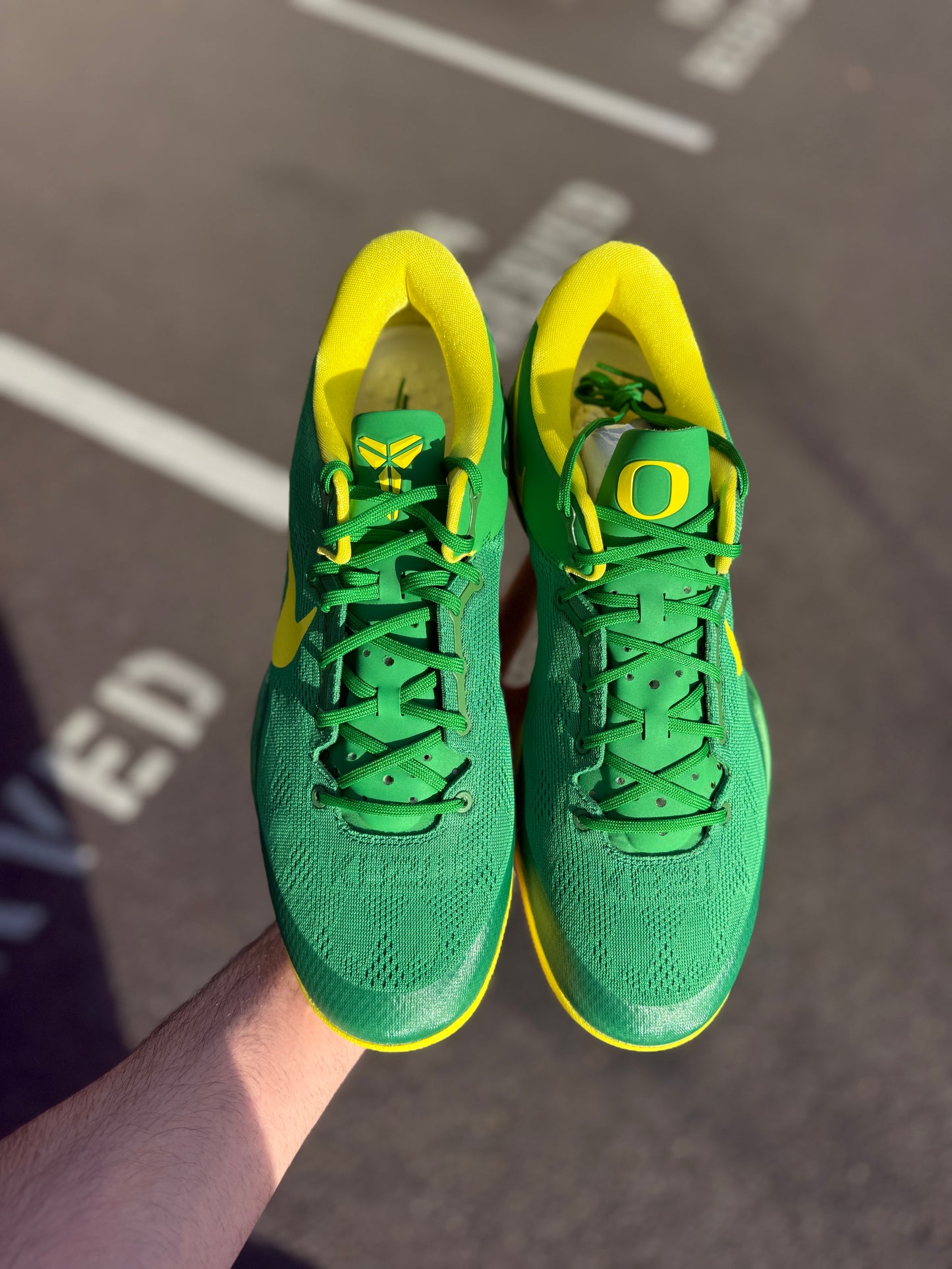 Kobe 8 Oregon PE (size 14)