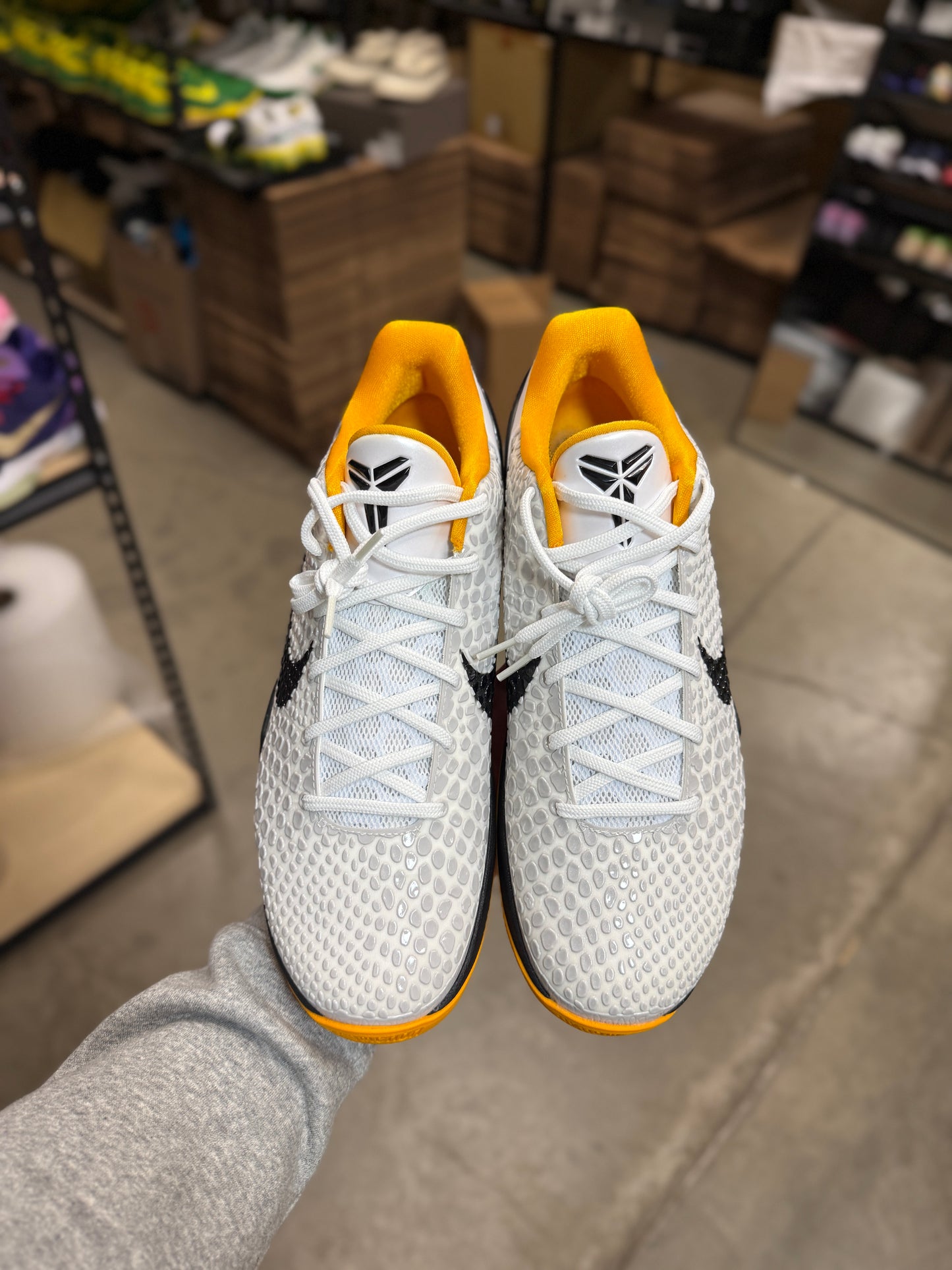 Kobe 6 Del Sol (9.5,12,13)