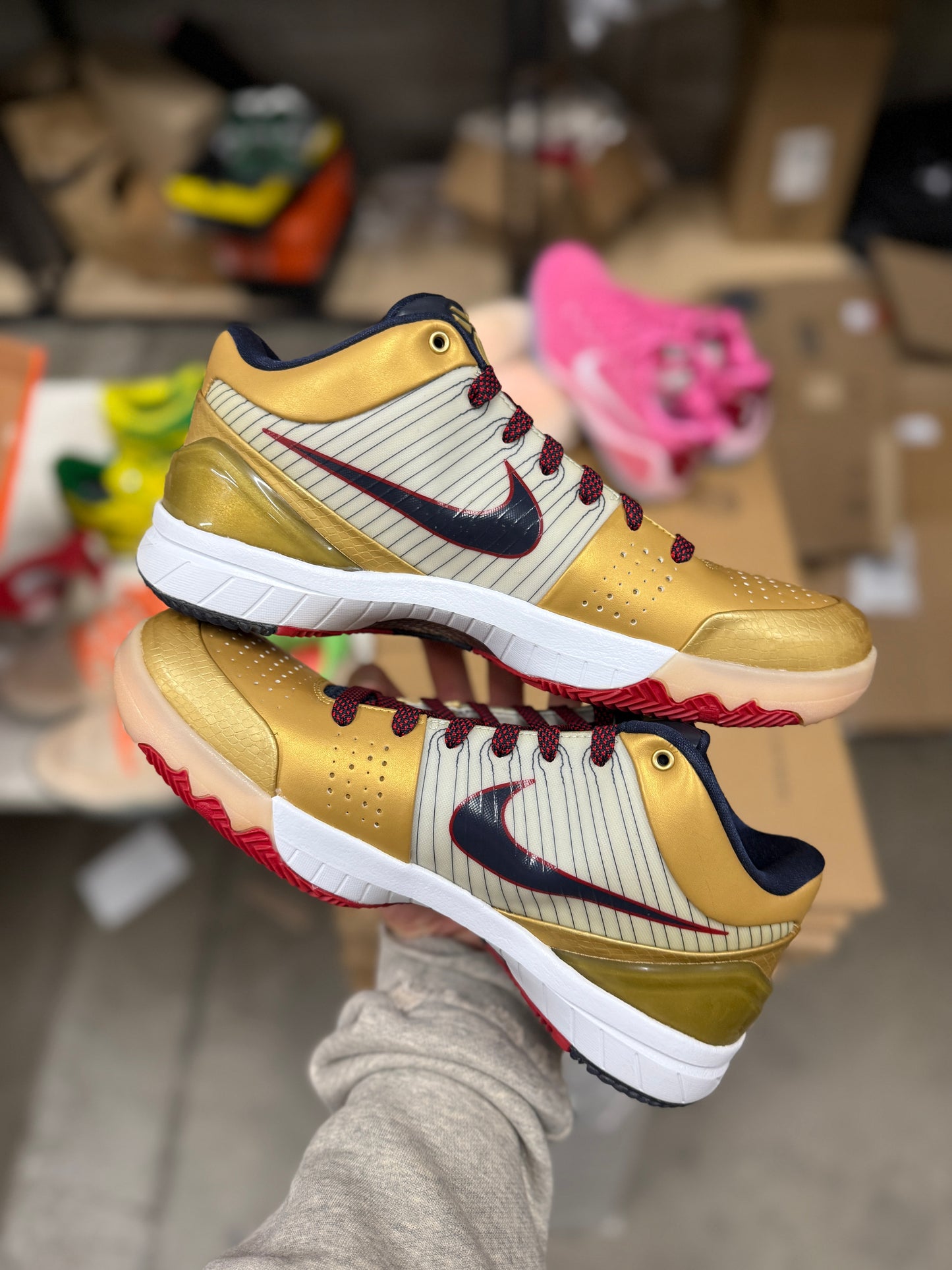 Kobe 4 OG Gold Medal (size 9.5)