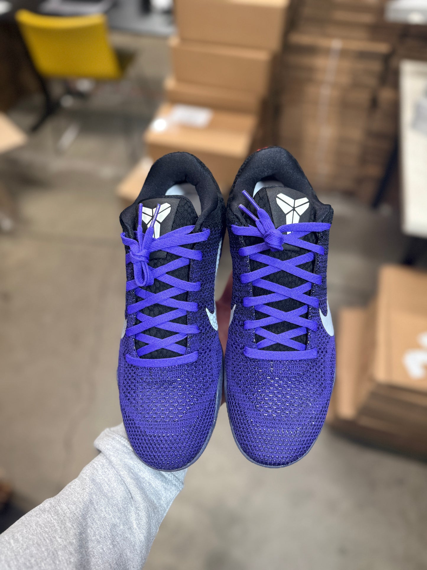 Kobe 11 Hyper Grape (9)