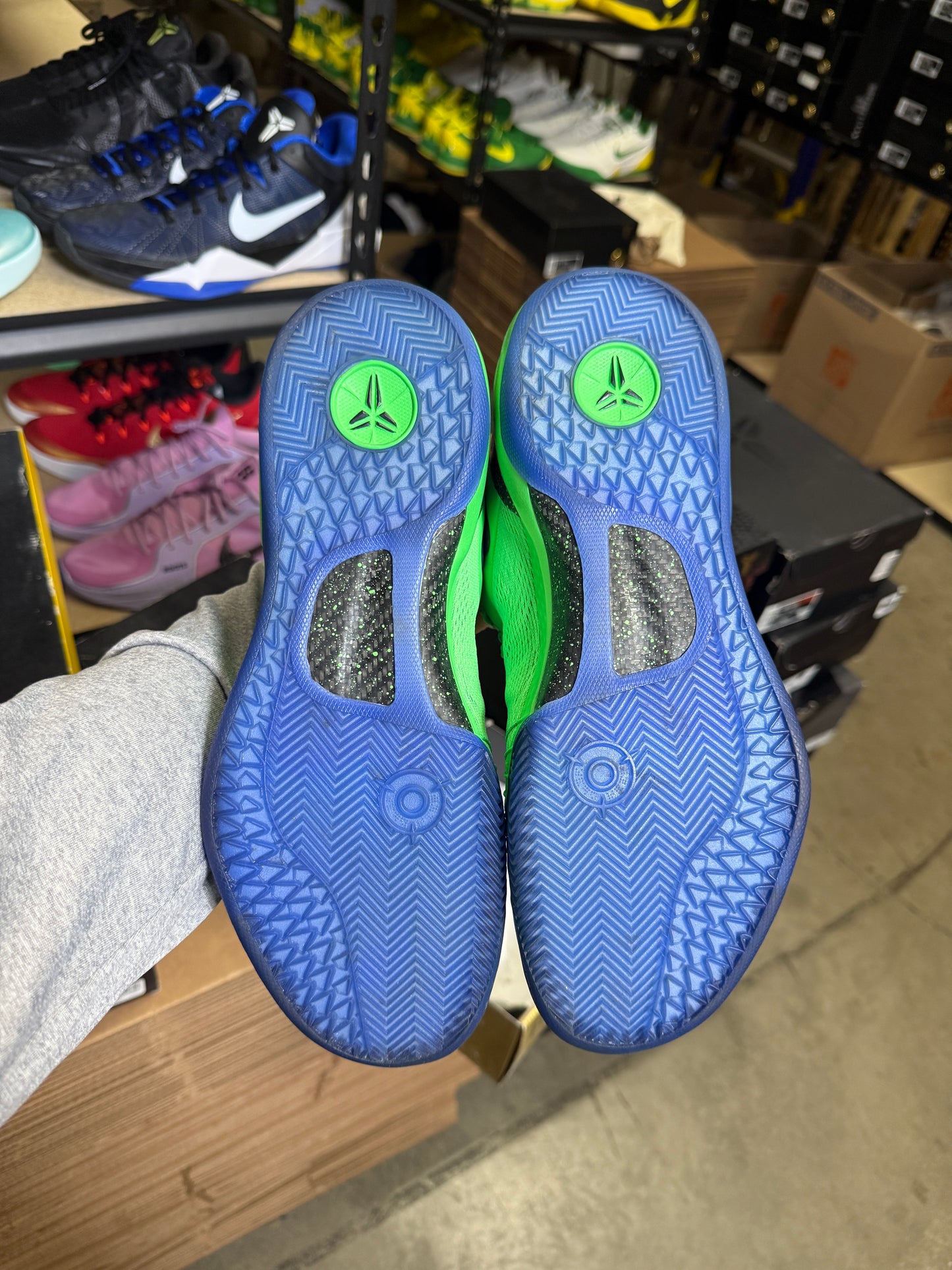 Kobe 8 Super Hero (10)