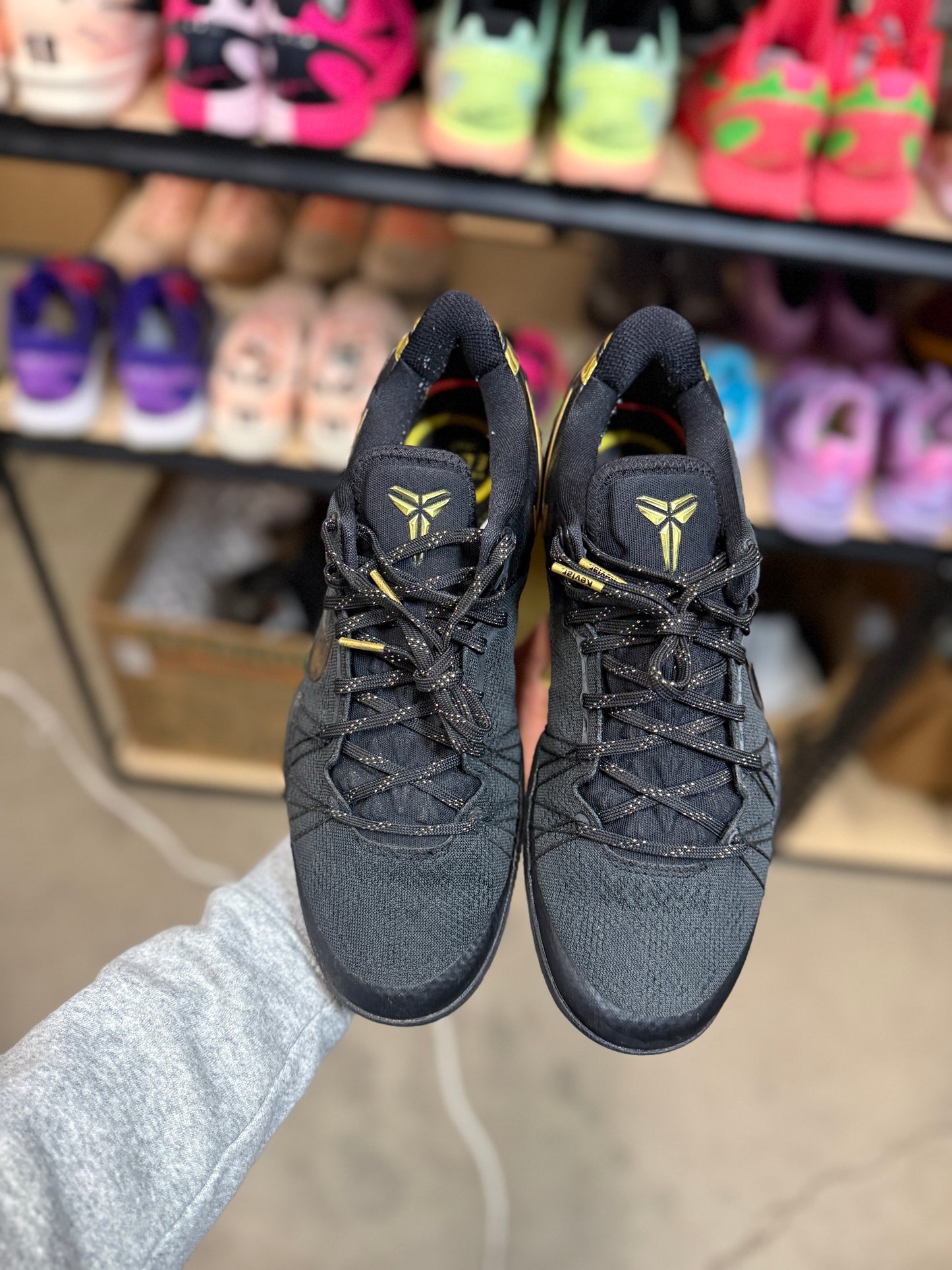 Kobe 8 Black Gold (10)