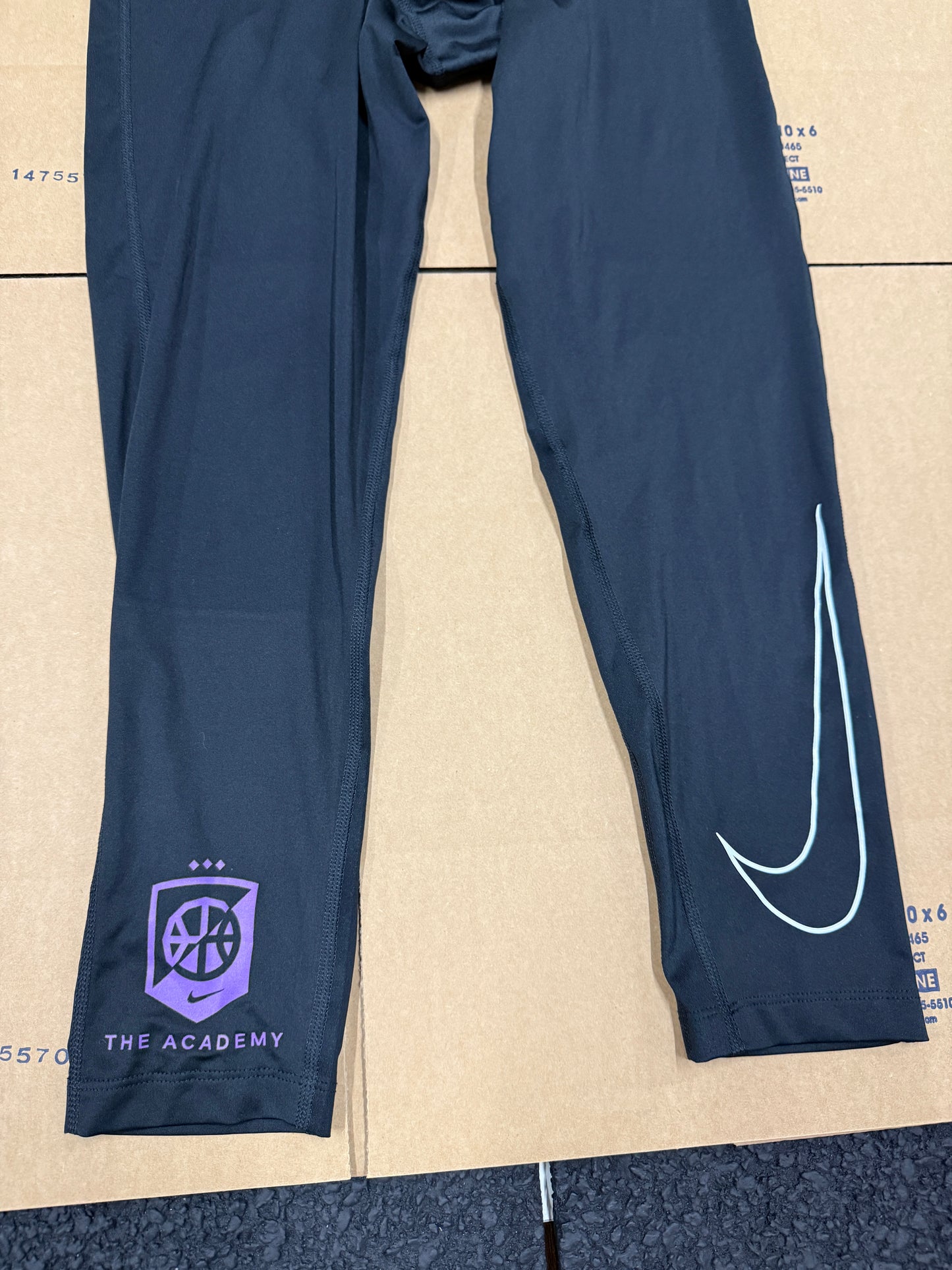 Academy compression (L)