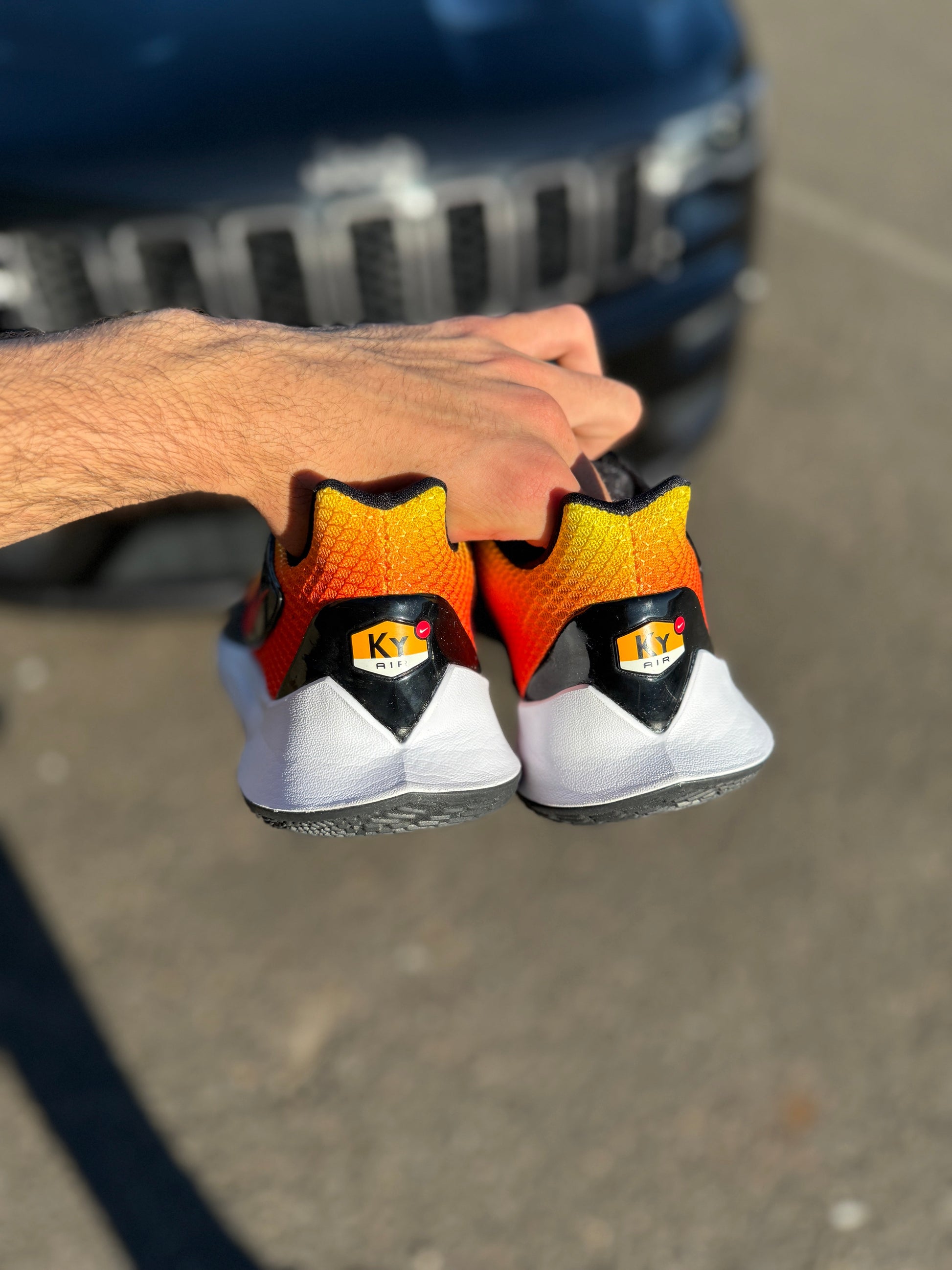 Kyrie Sunset (size 11)