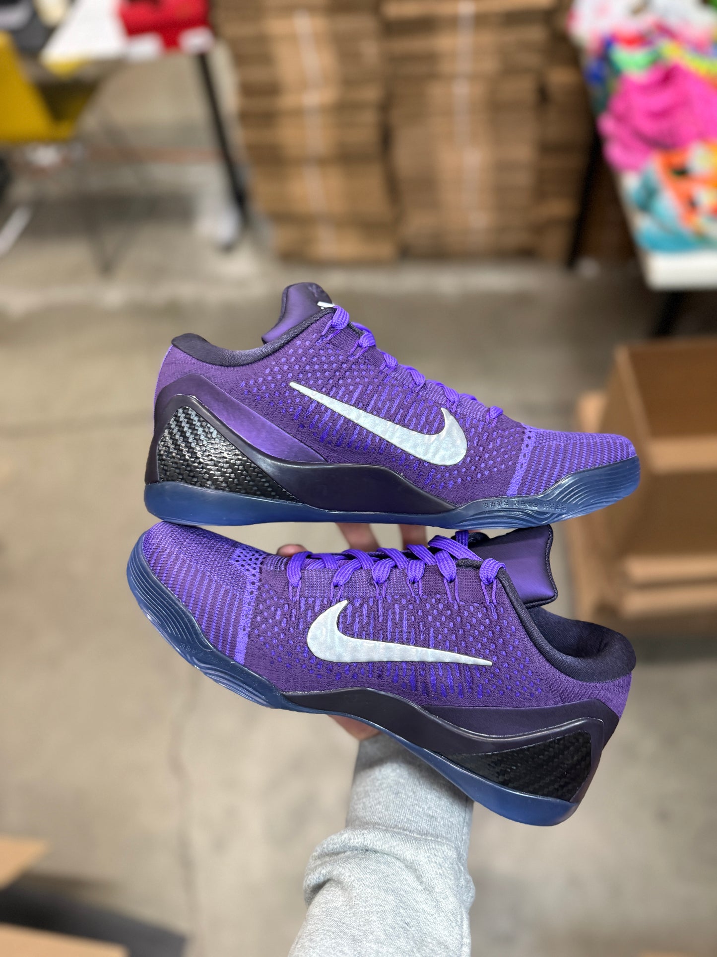 Kobe 9 Moonwalker (8.5)
