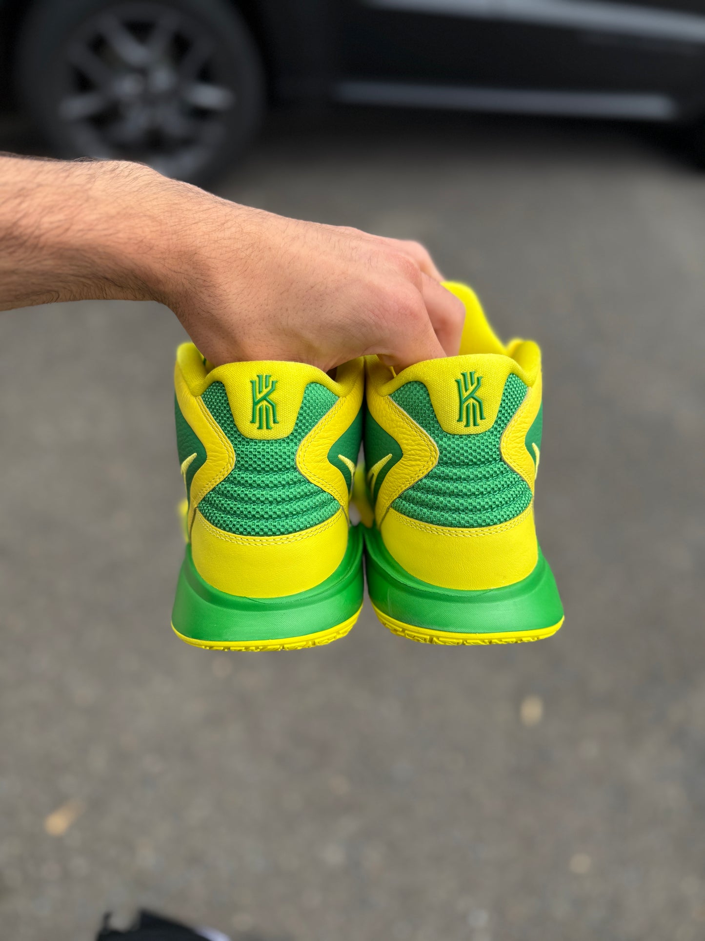 Kyrie Oregon PE (size 13)