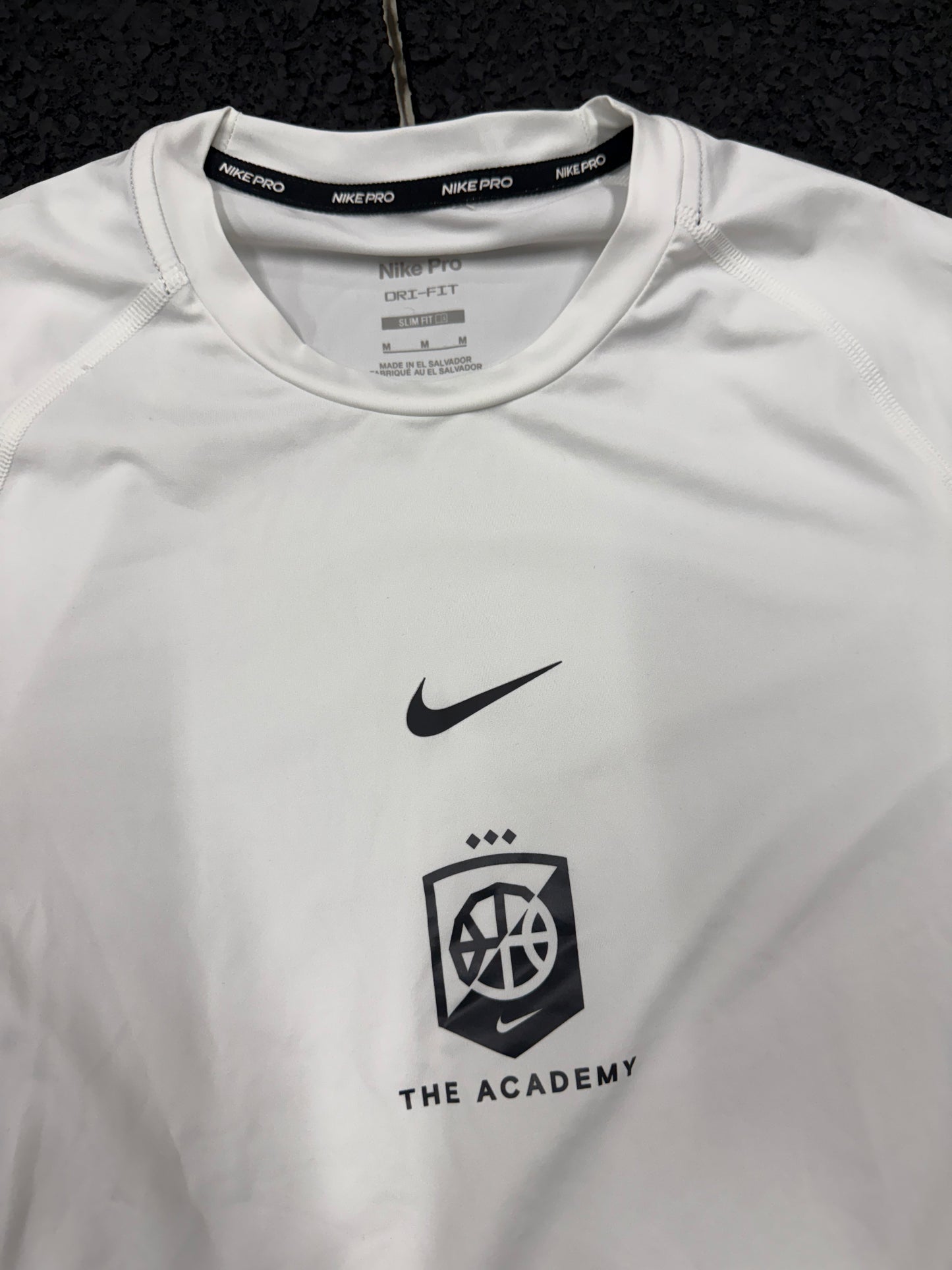 Academy compression (M)