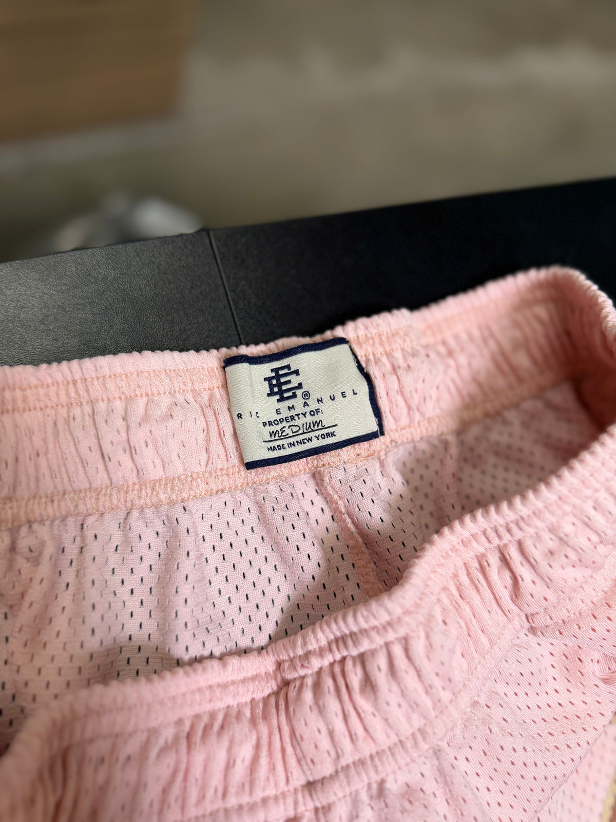 EE shorts (M)