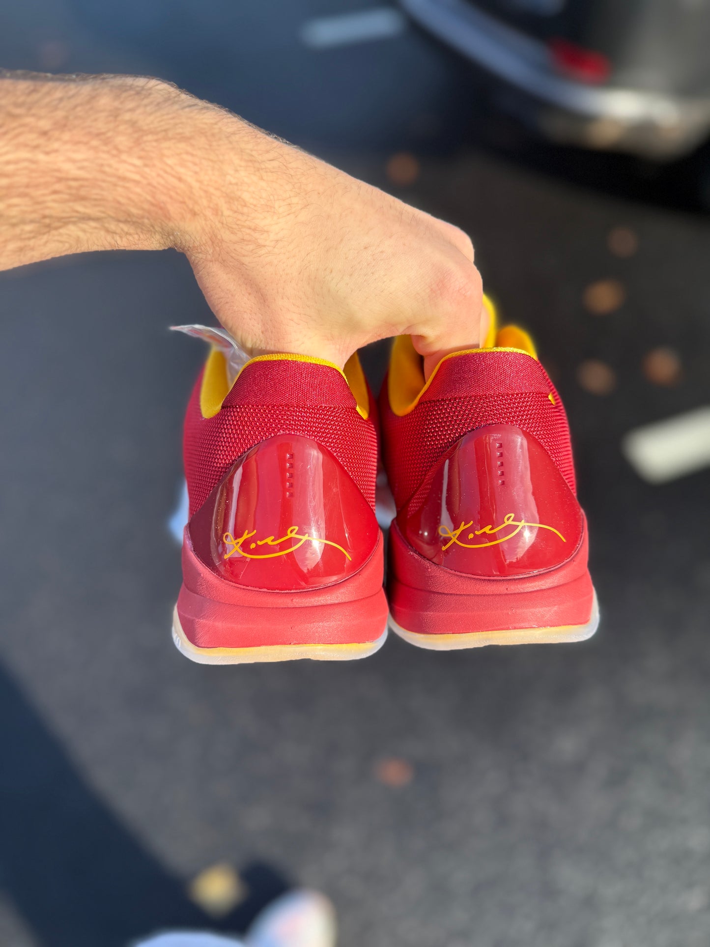 Kobe 5 USC PE (size 12)
