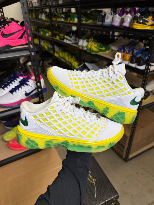 Kobe 3 Oregon PE (8.5)