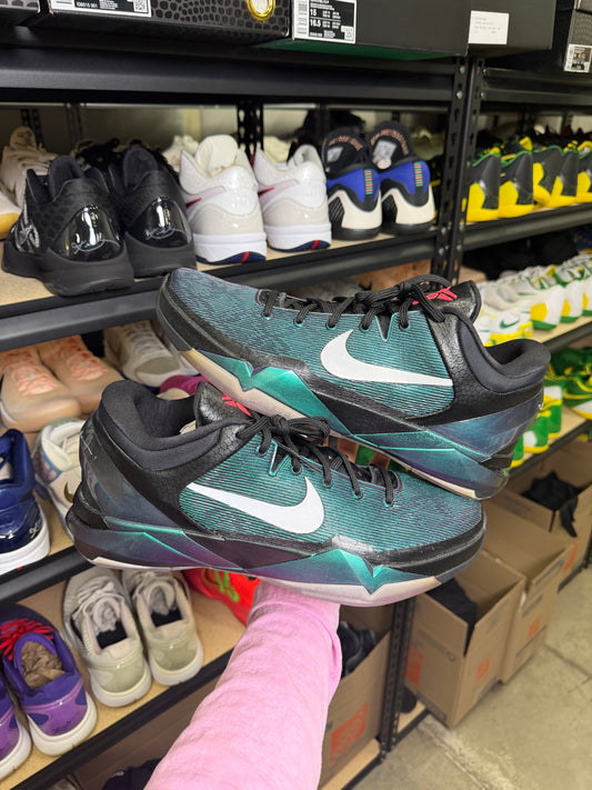 Kobe 7 Invisibility Cloak (14)