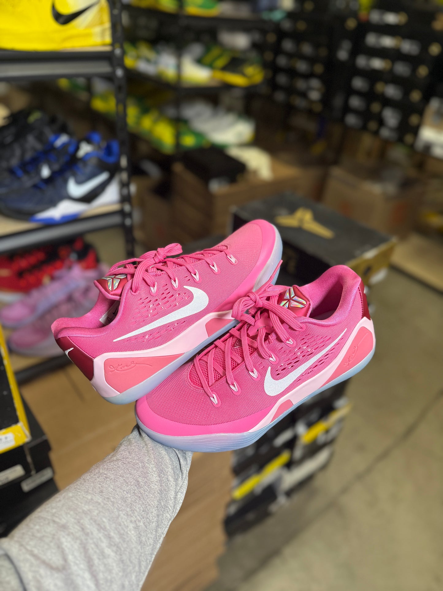 Kobe 9 Kay Yow (9.5)