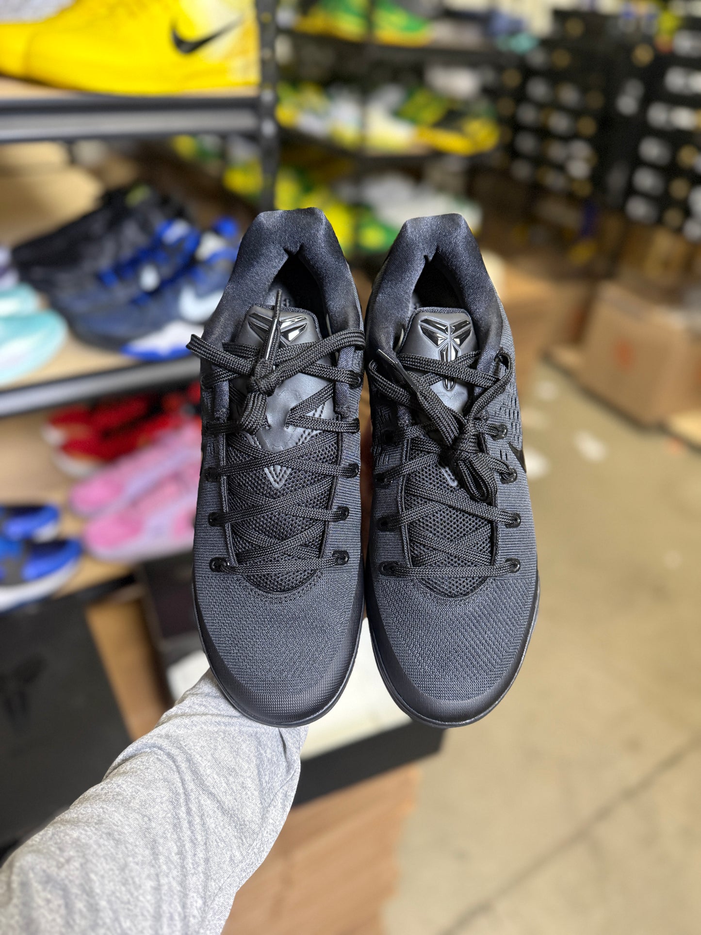 Kobe 9 Blackout Tb (10)