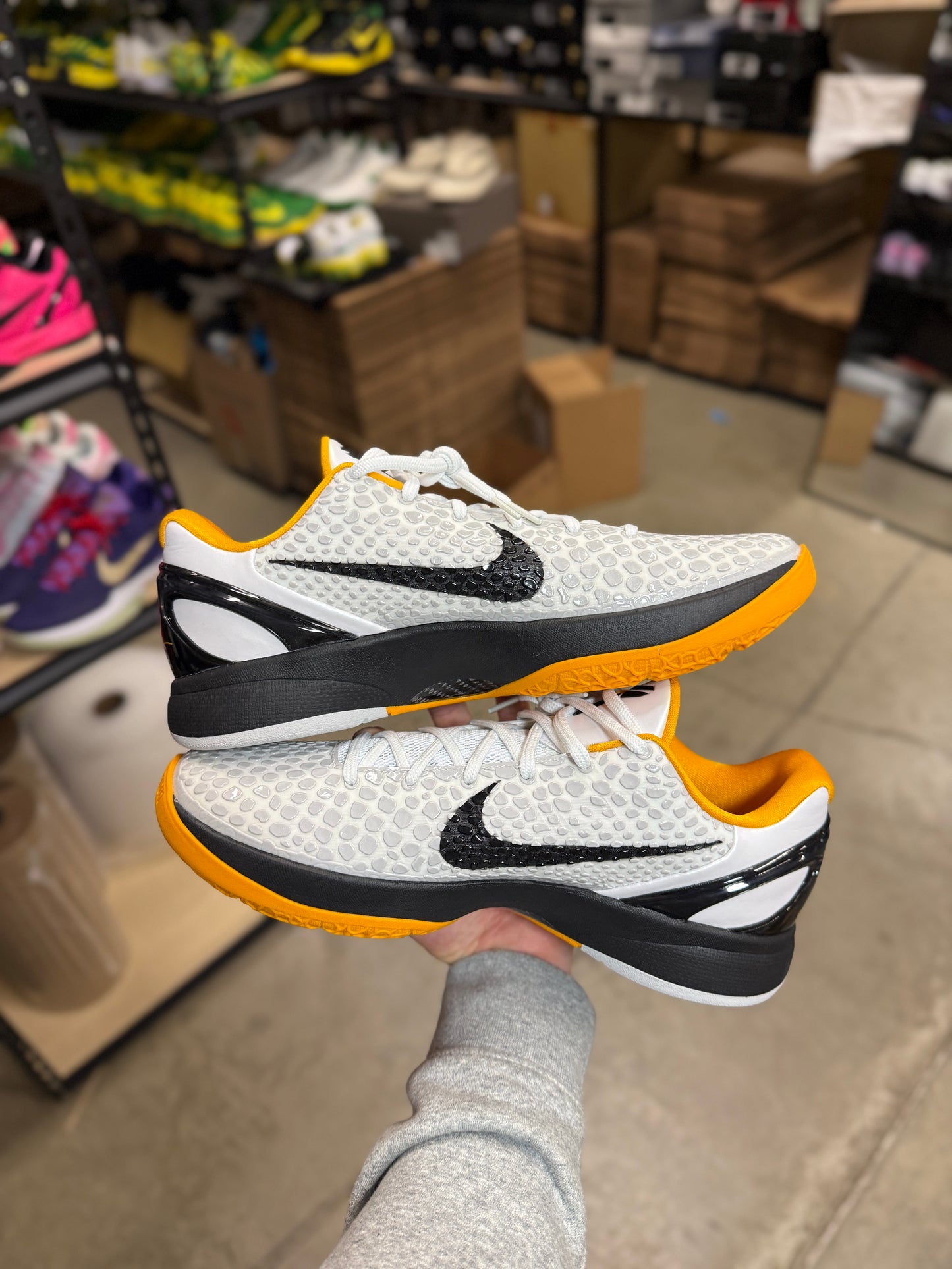 Kobe 6 Del Sol (9.5,12,13)