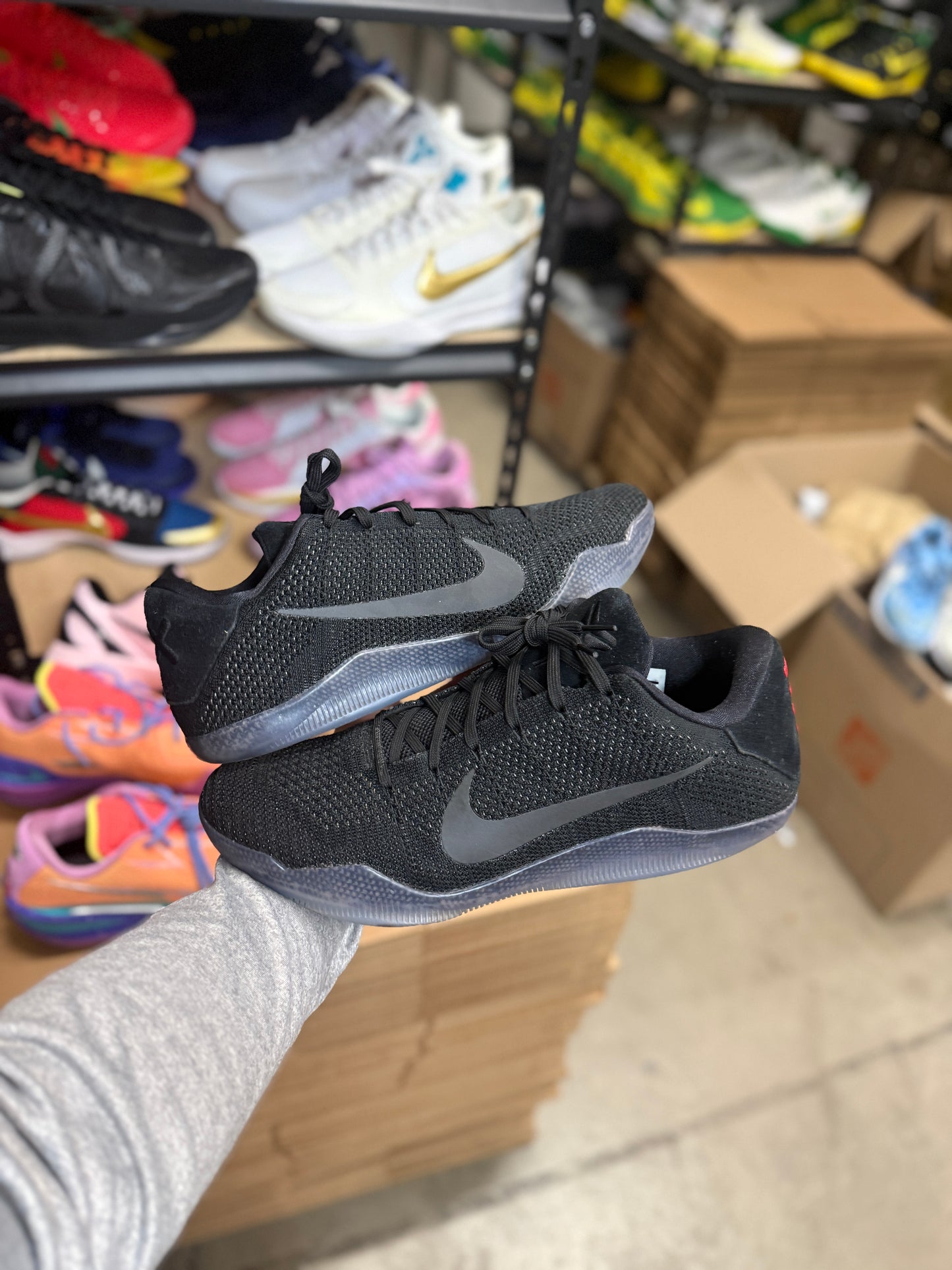 Kobe 11 Black Space (13)