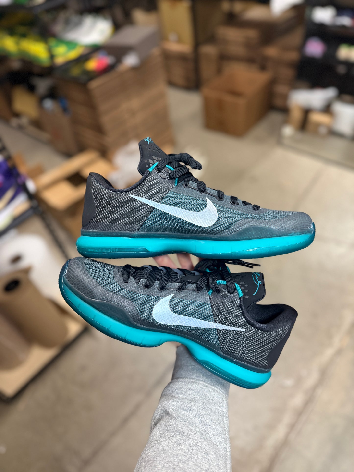 Kobe 10 (10.5)