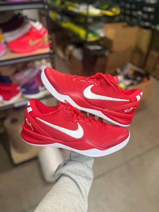 Kobe 8 (11.5)