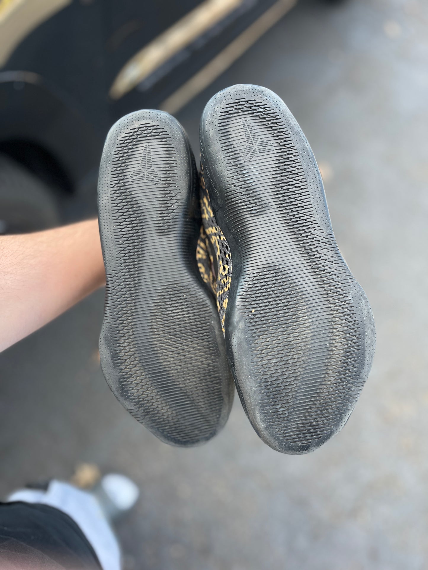 Mamba day Id (size 8.5)