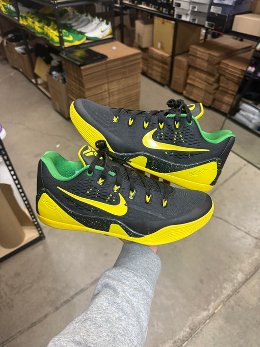 Kobe 9 Oregon PE (10.5)