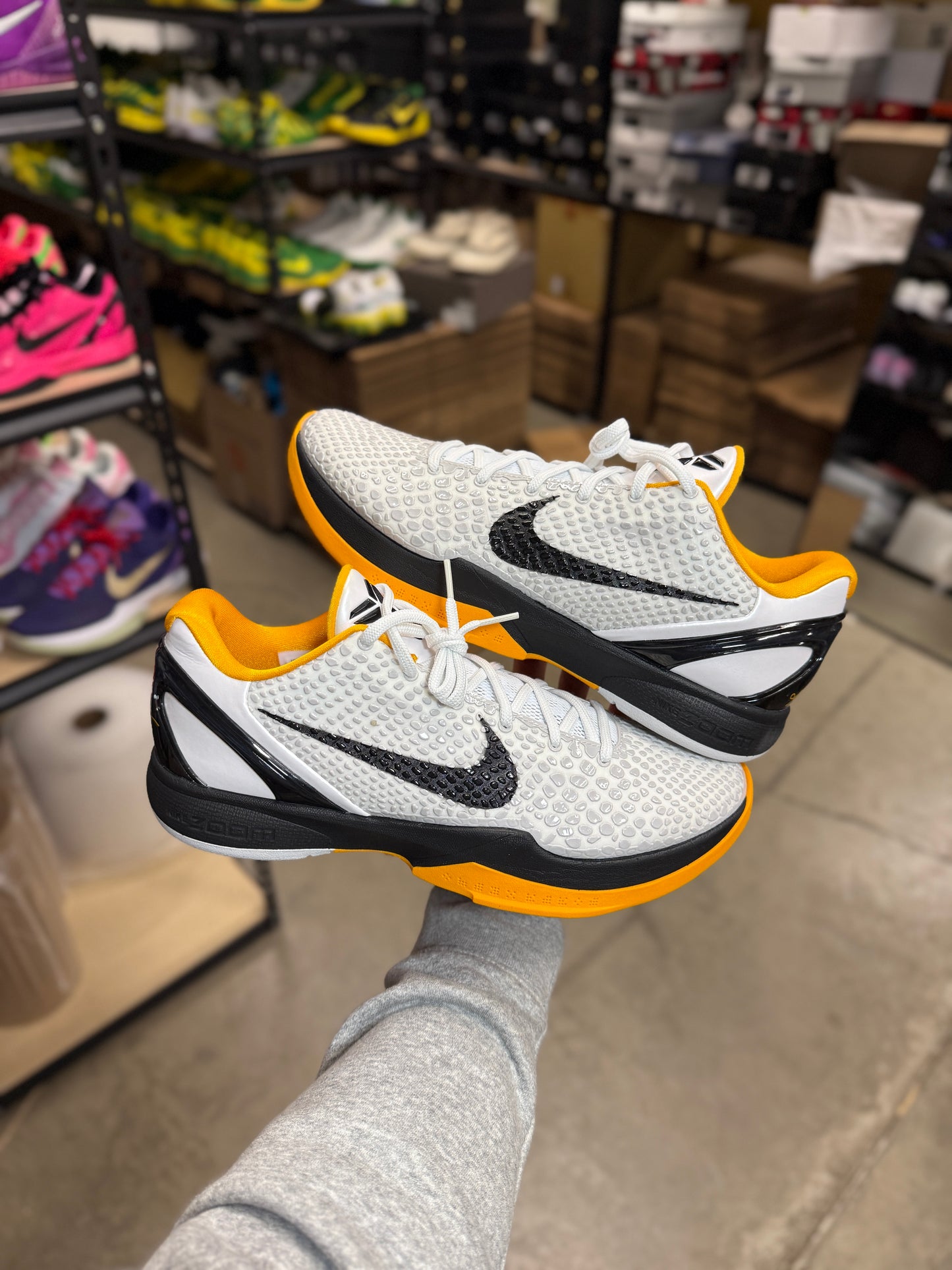 Kobe 6 Del Sol (9.5,12,13)