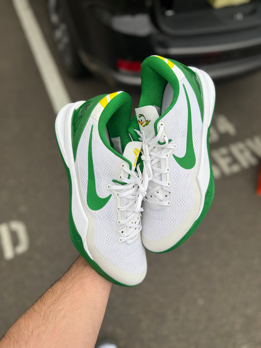Kobe 8 Oregon PE (size 11)