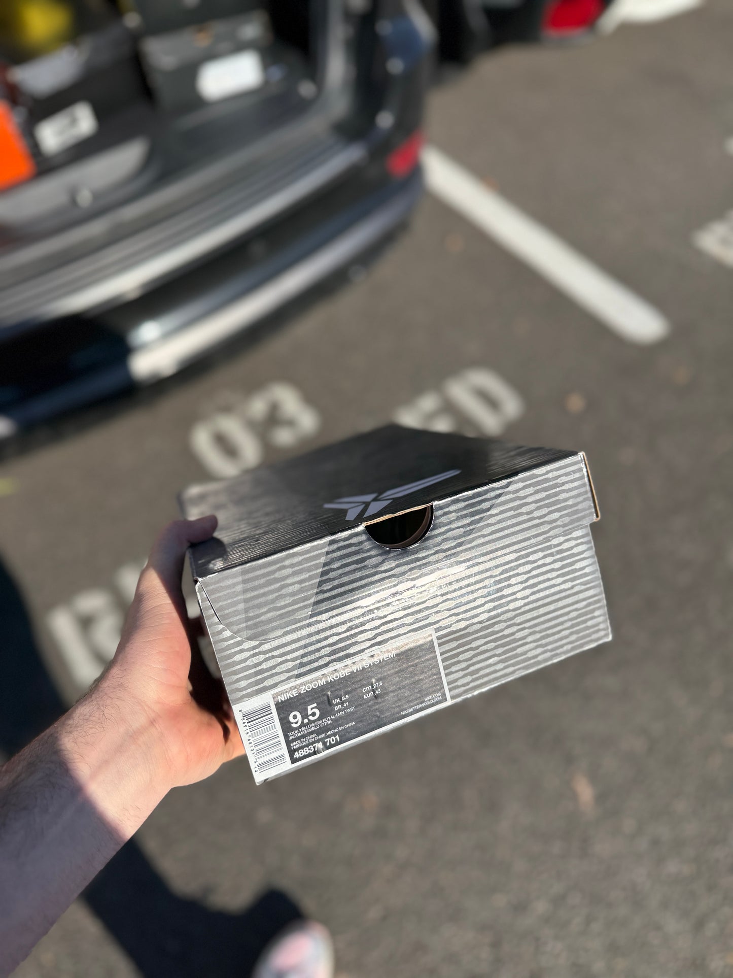 Kobe 7 Barcelona (size 9.5)