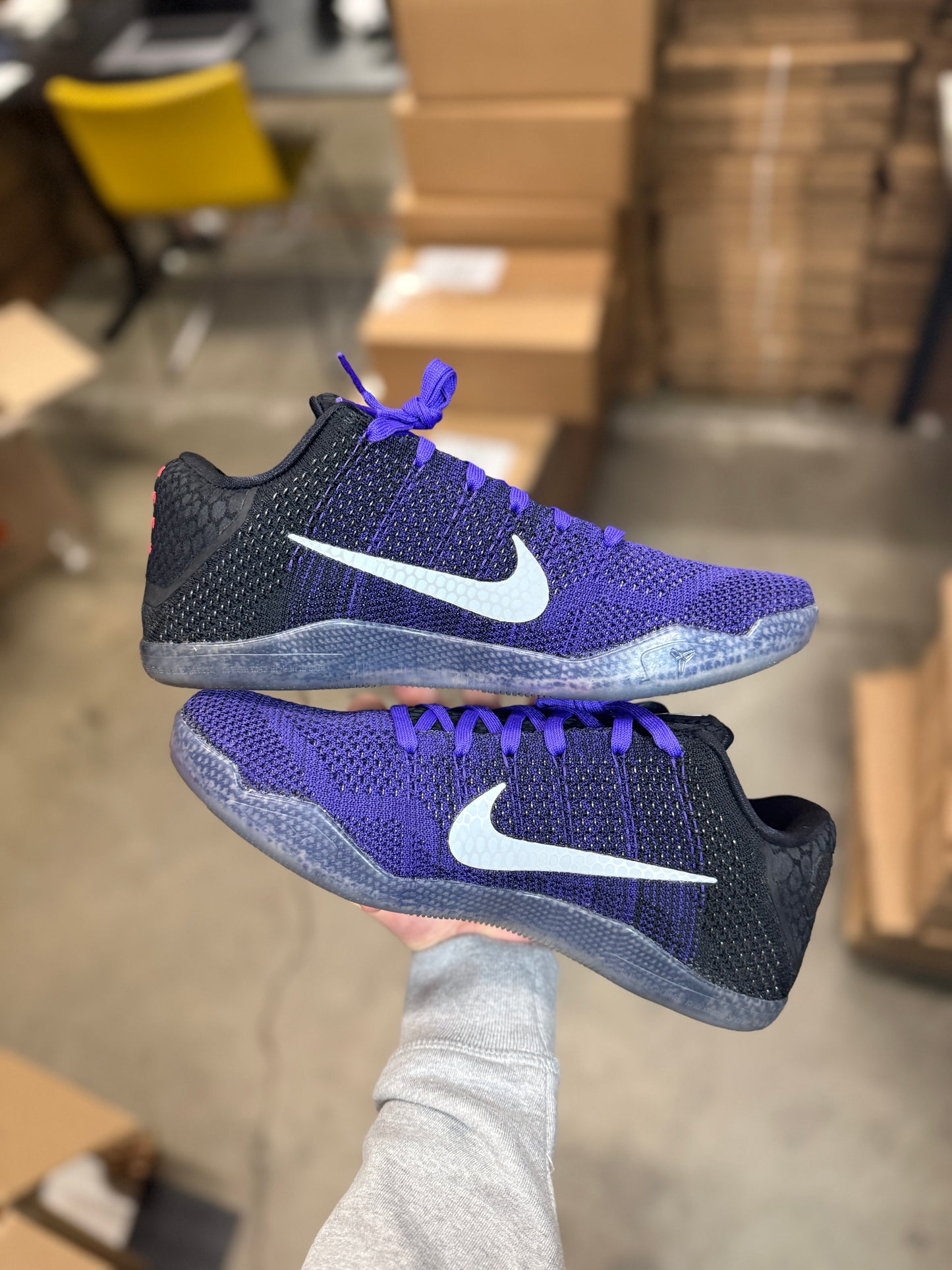 Kobe 11 Hyper Grape (9)