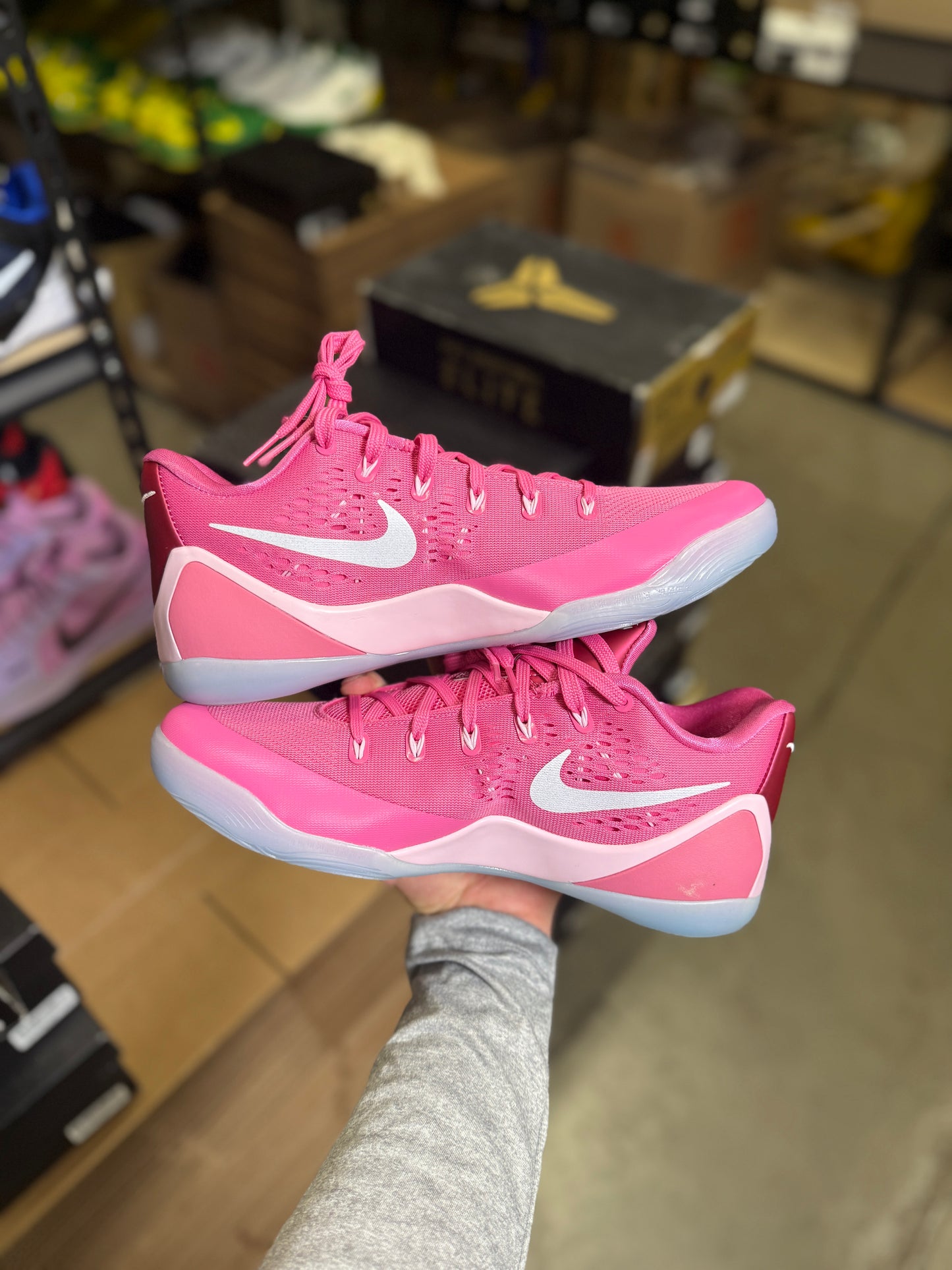 Kobe 9 Kay Yow (9.5)