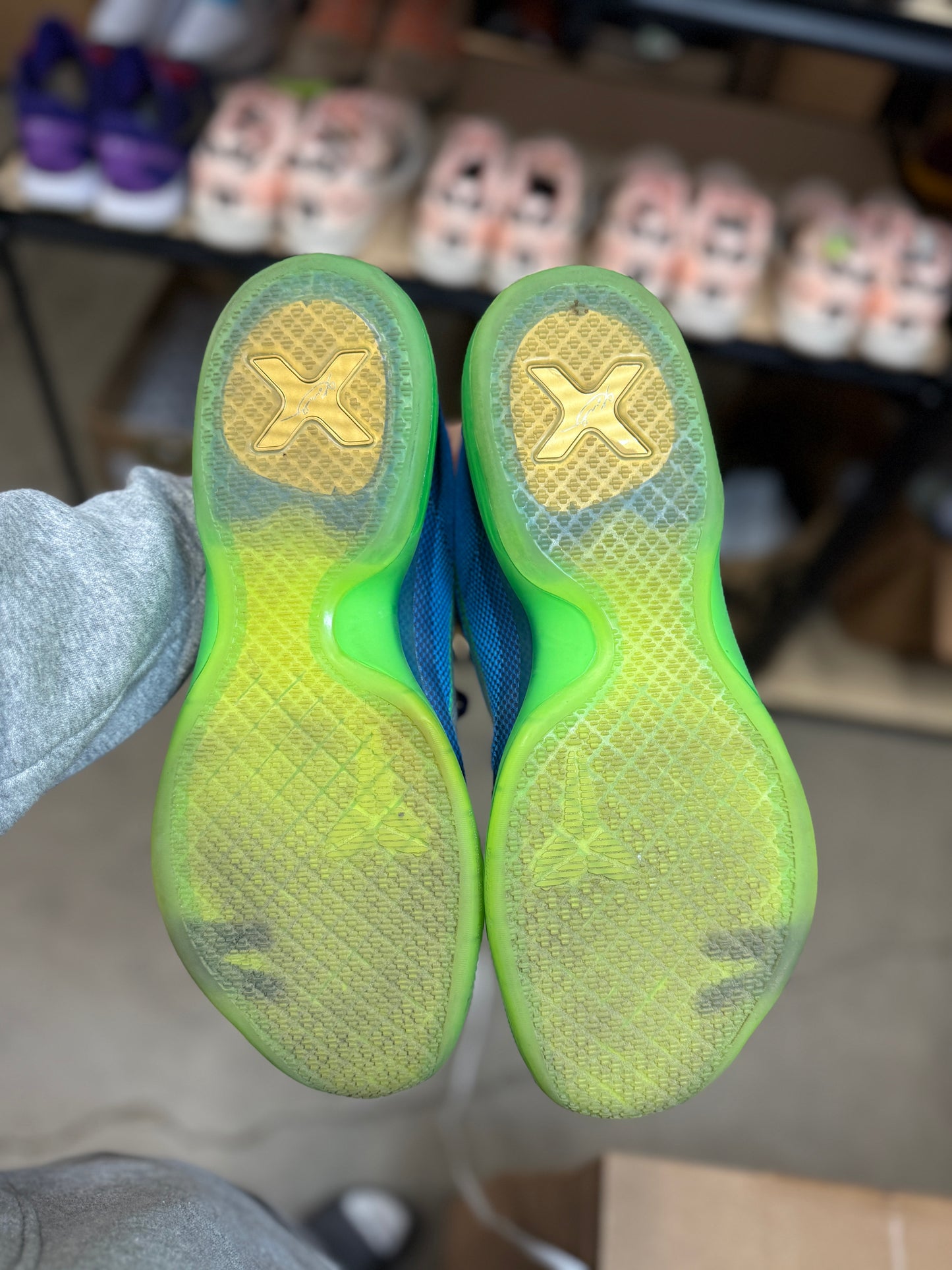 Kobe 10 Emerald (12)