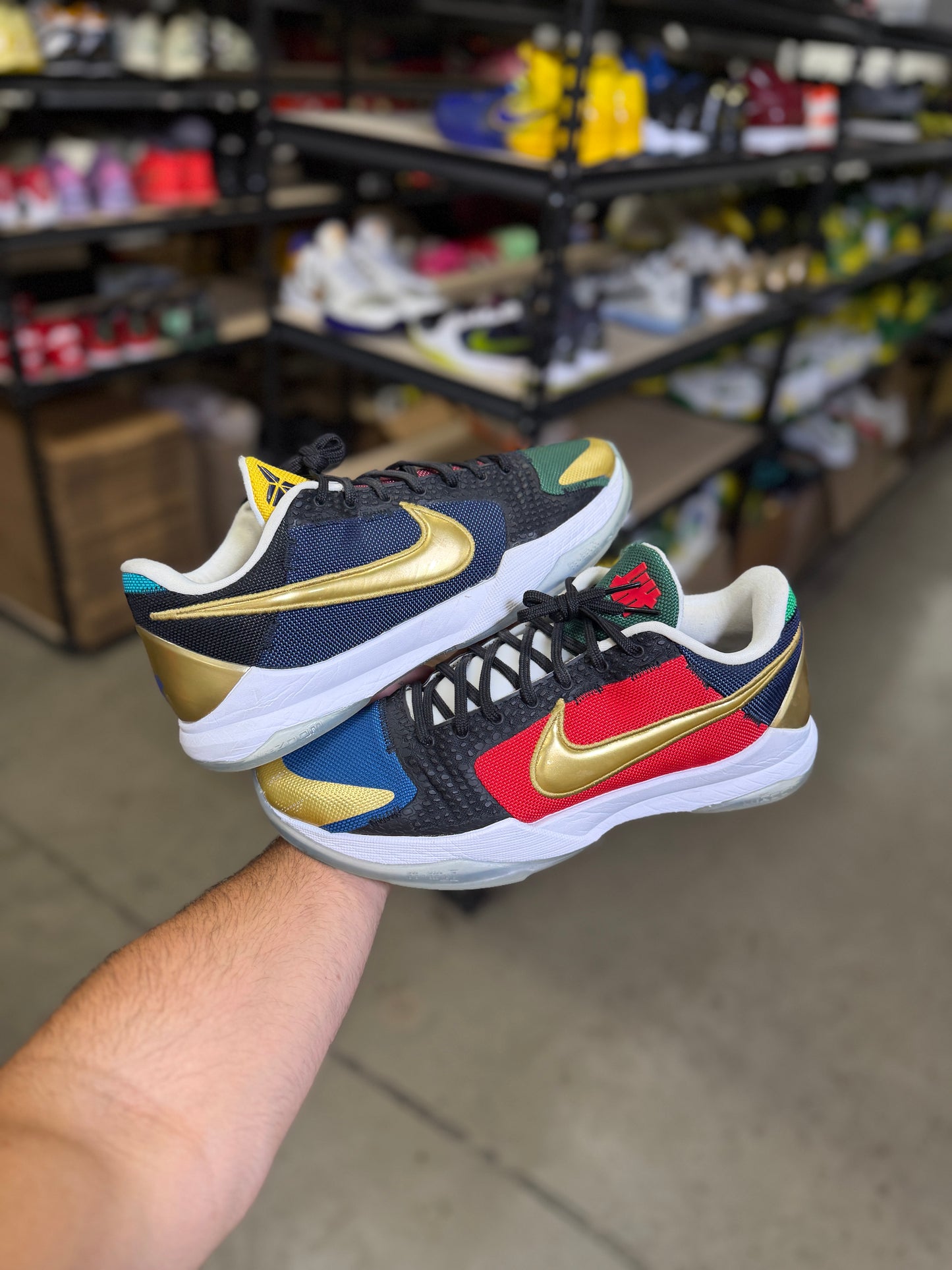 Kobe 5 Undefeated (13)