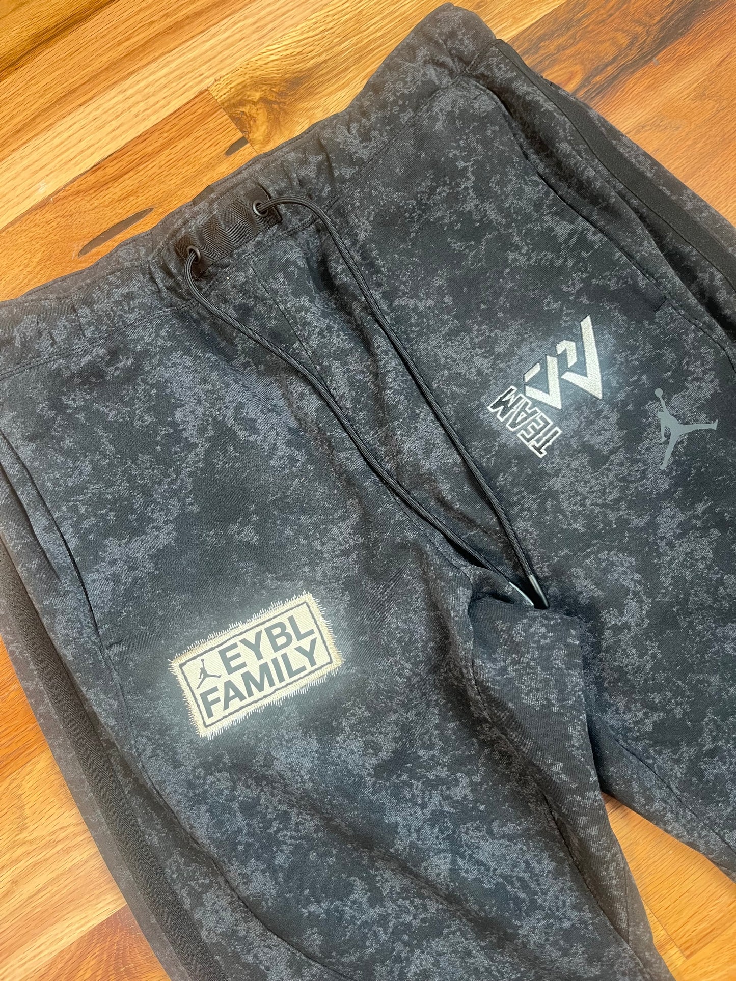 EYBL sweats (XL)