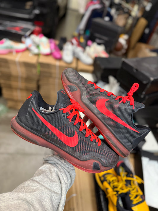 Kobe 10 Bright Crimson (12.5)