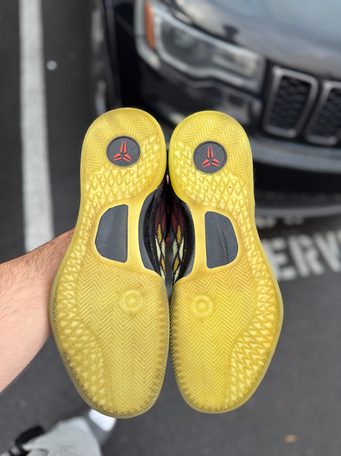 Kobe 8 Christmas (size 14)