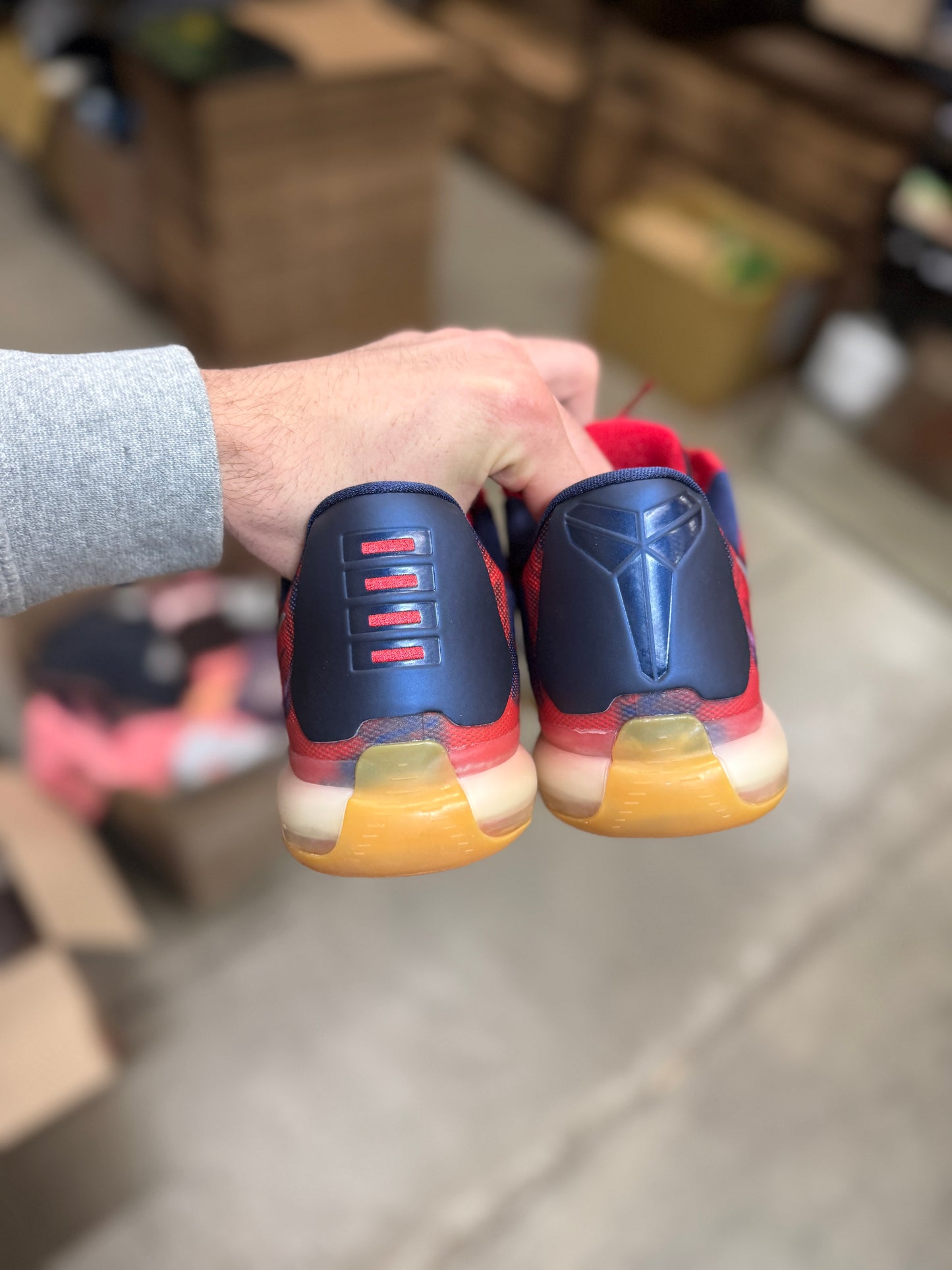 Kobe 10 Independence Day (10)