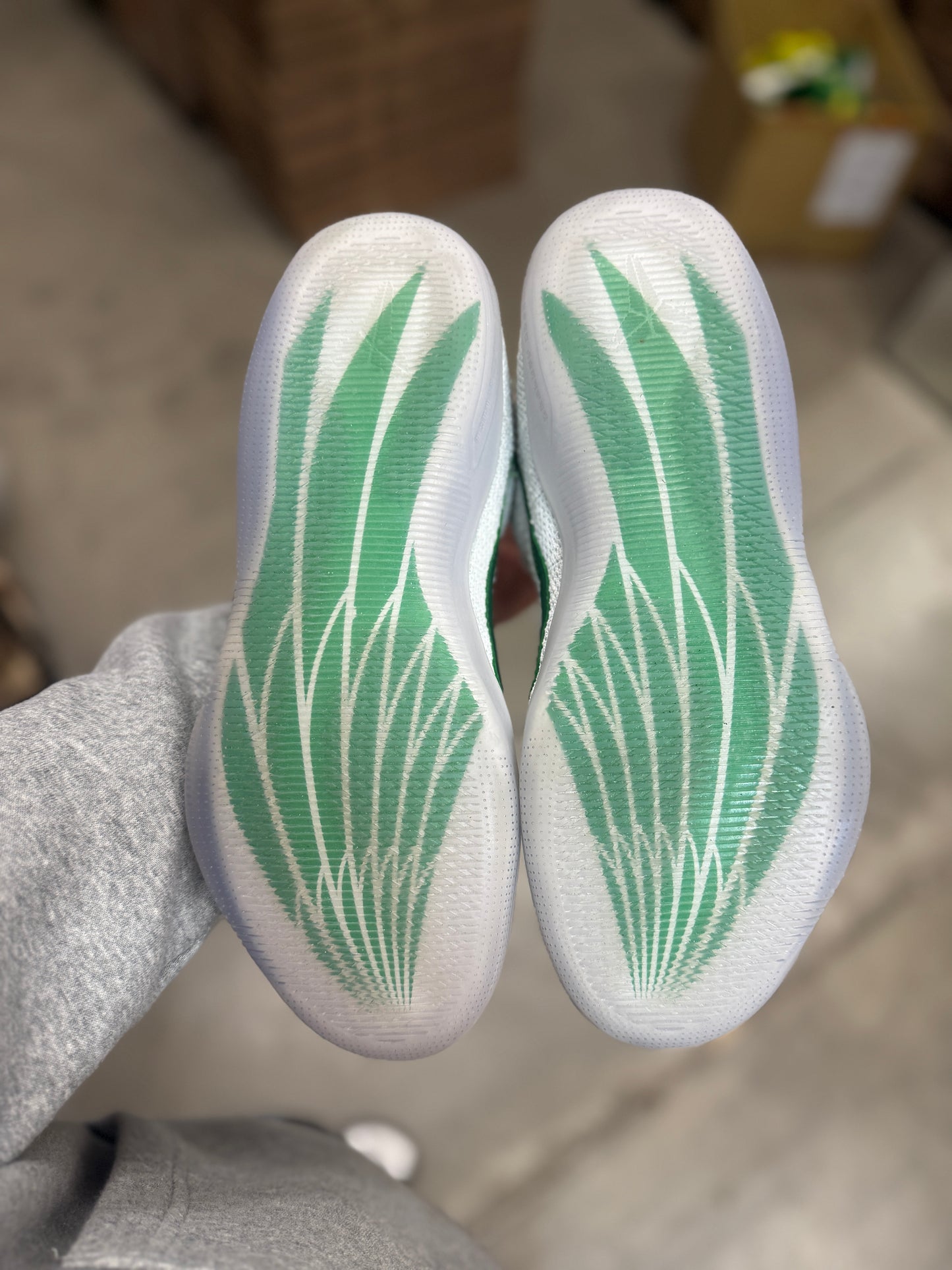 Kobe 11 Oregon PE (9.5)