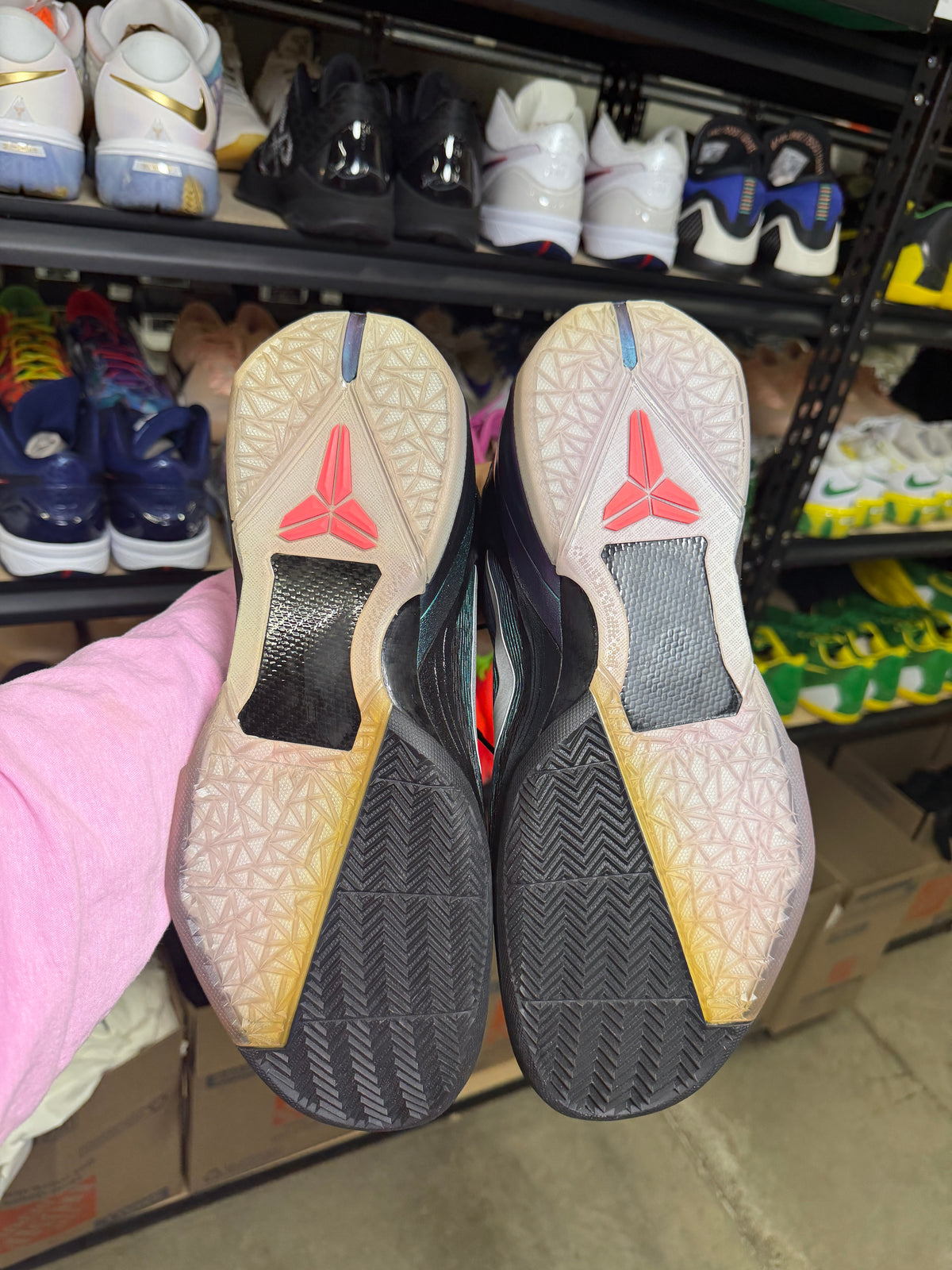 Kobe 7 Invisibility Cloak (14)