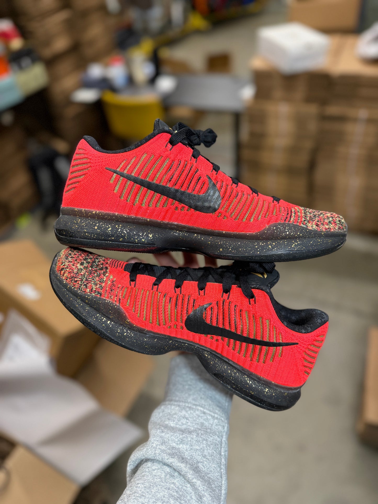 Kobe 10 Christmas (10)