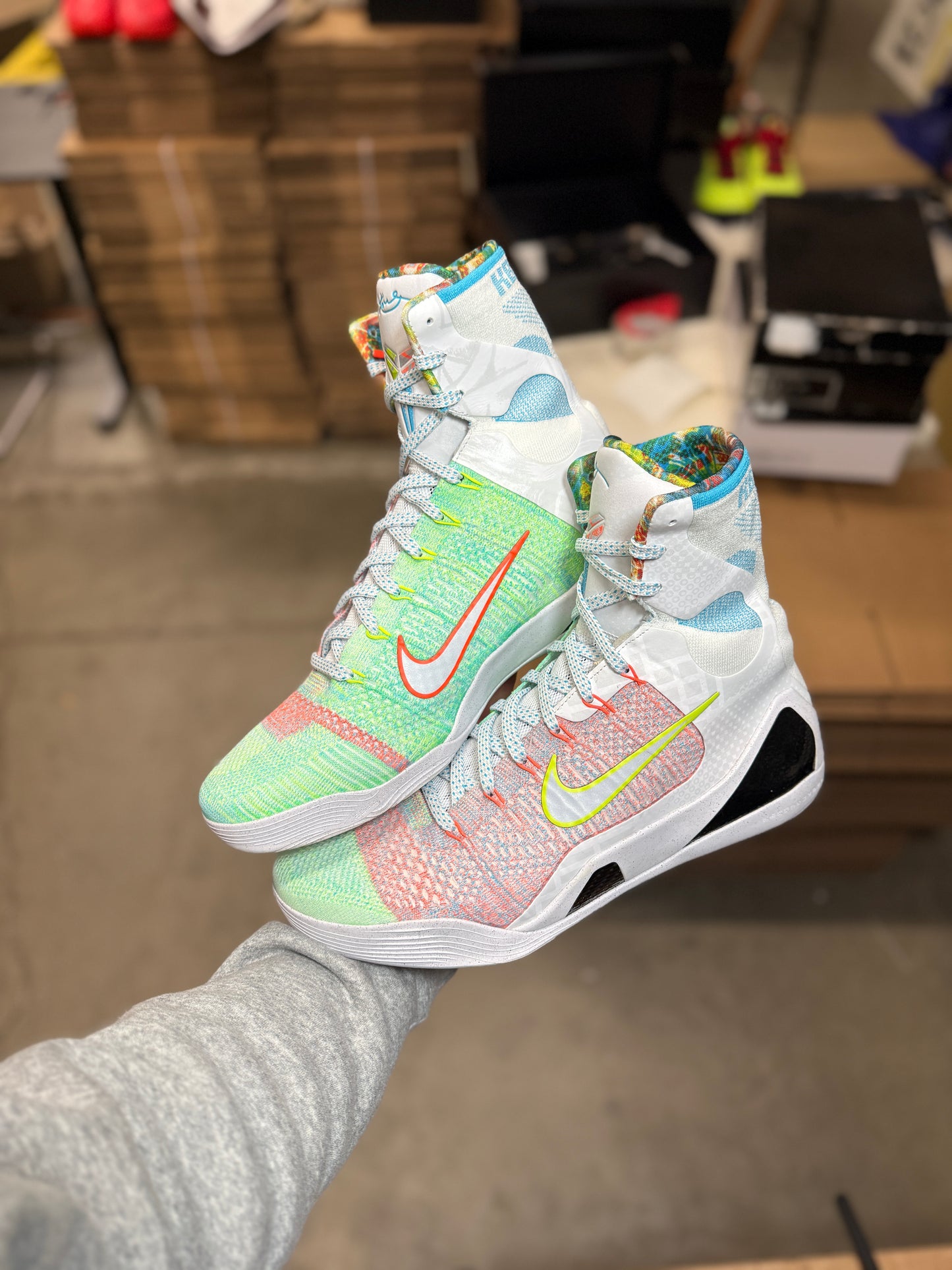 Kobe 9 What The (13)