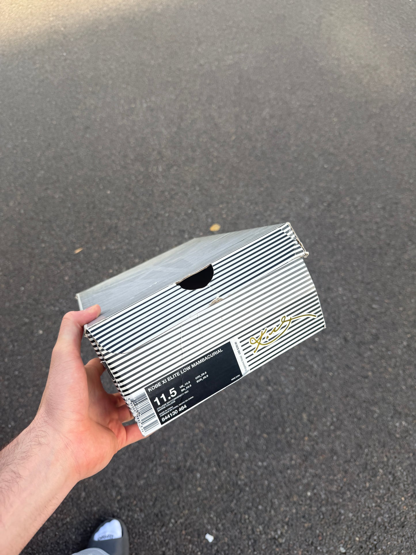 Kobe 11 FCB (size 11.5)
