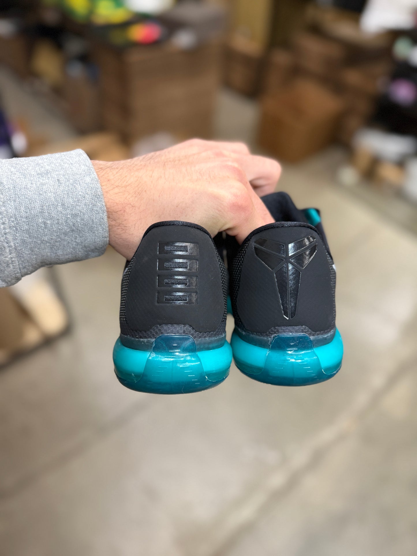 Kobe 10 (10.5)