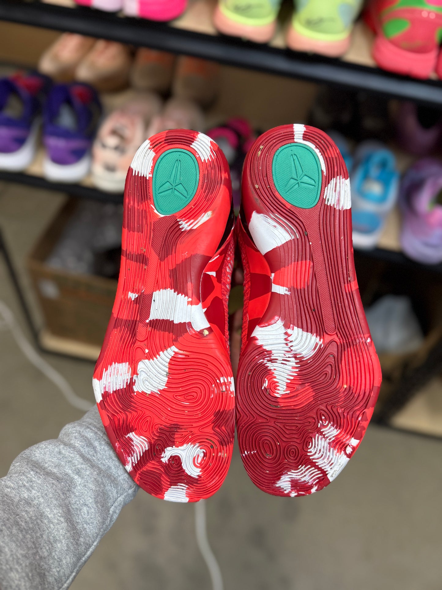 Kobe 9 Protro Christmas (10.5)